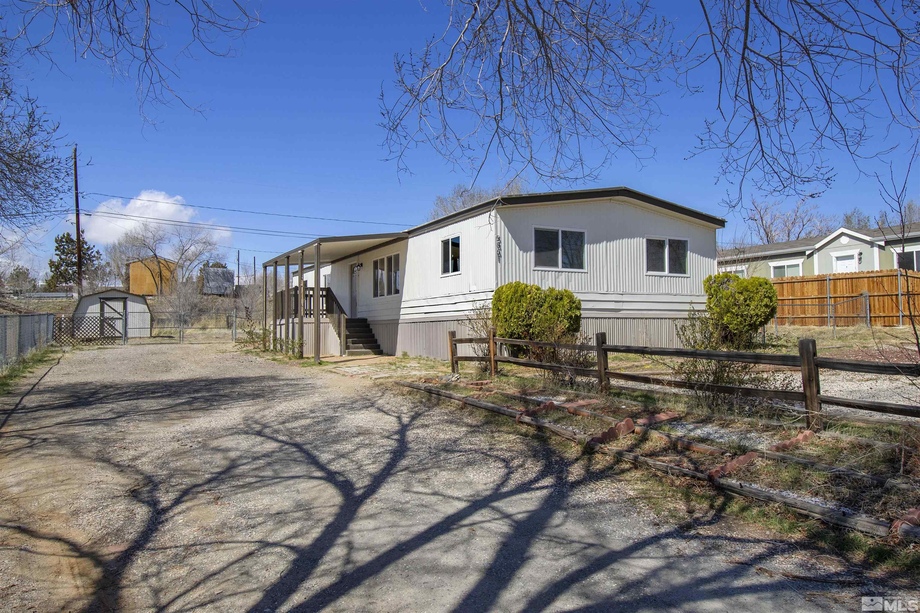 5861 Applegate Dr Property Photo