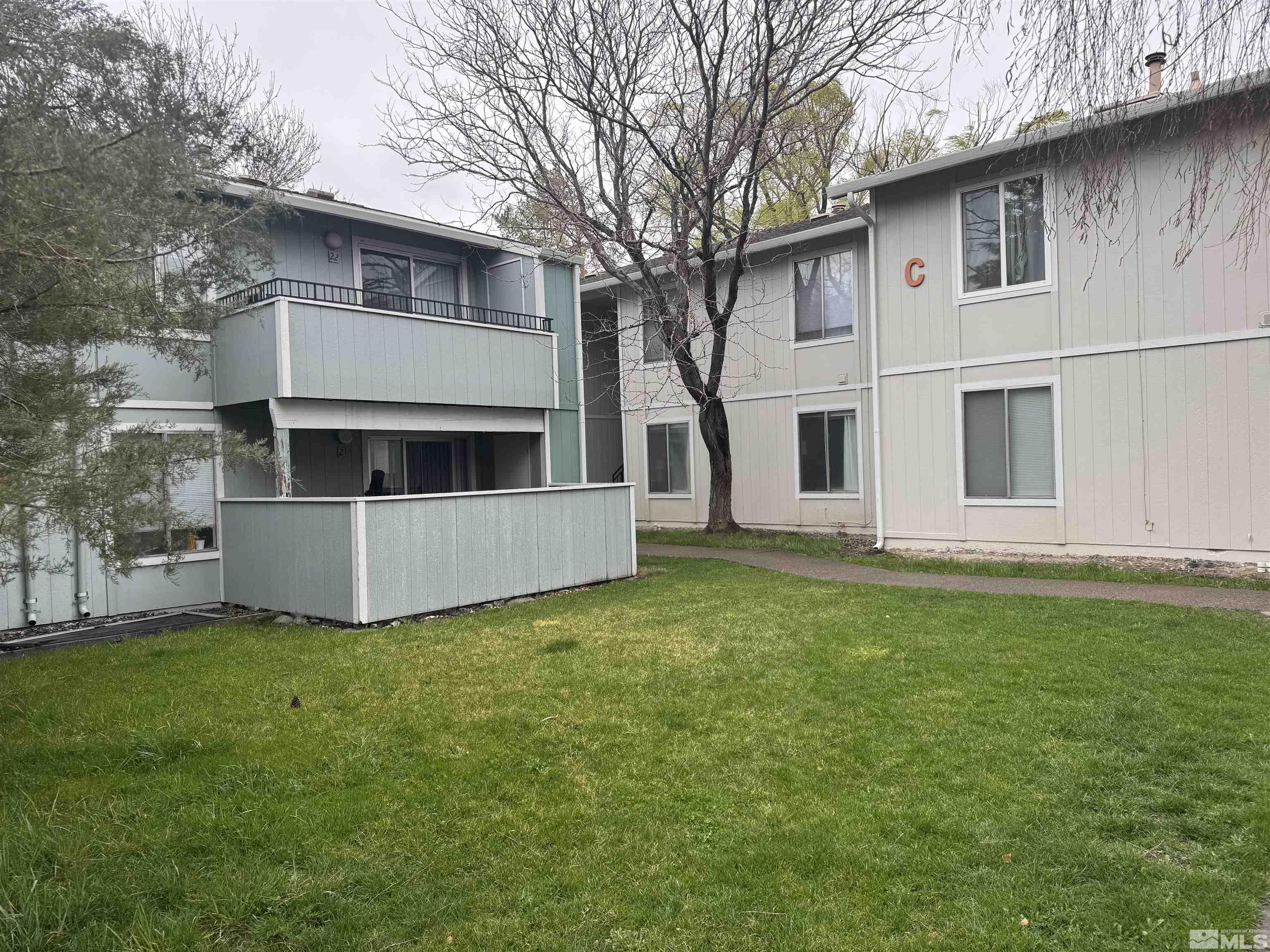400 S Saliman Rd Property Photo 1