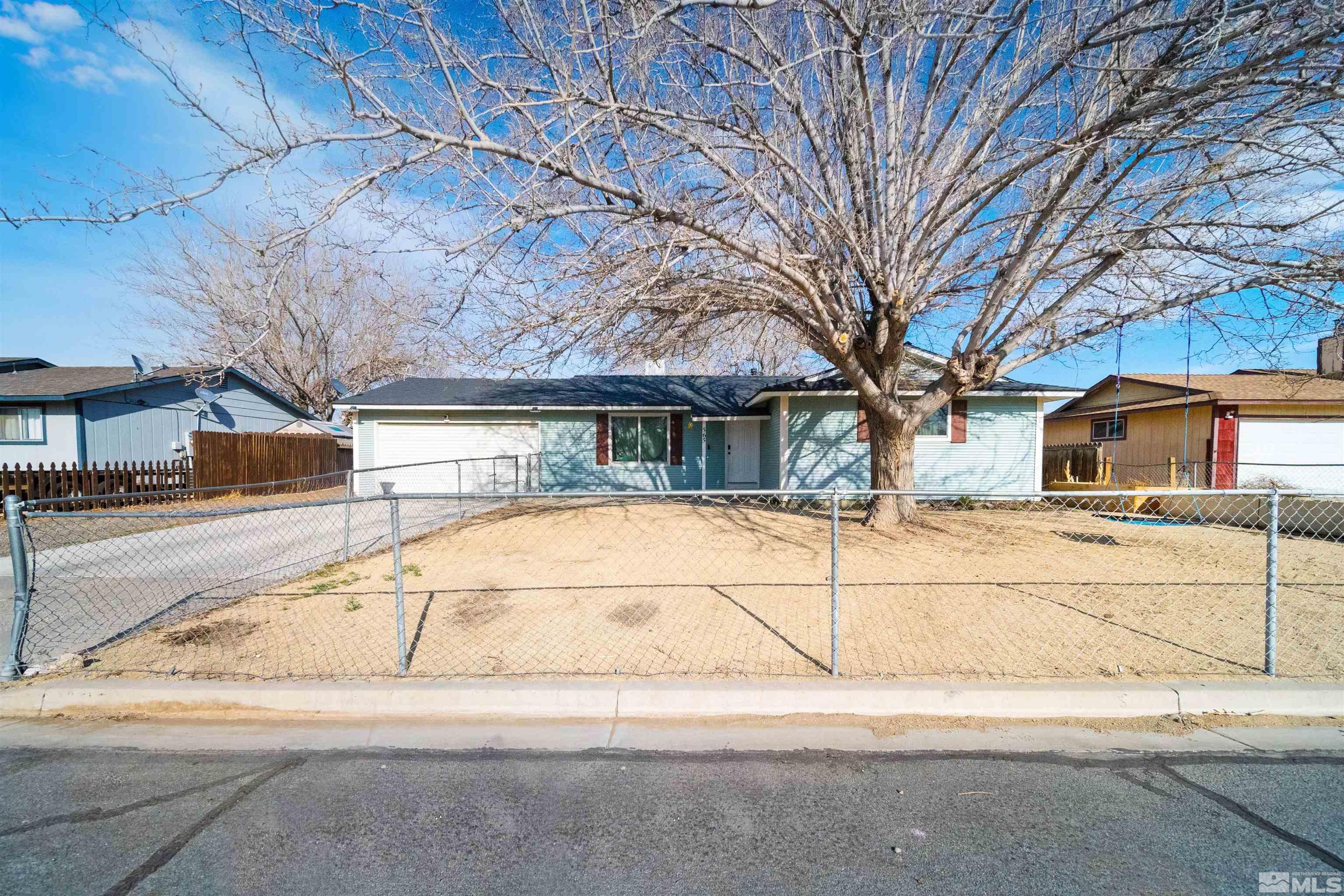 565 Spruce Property Photo