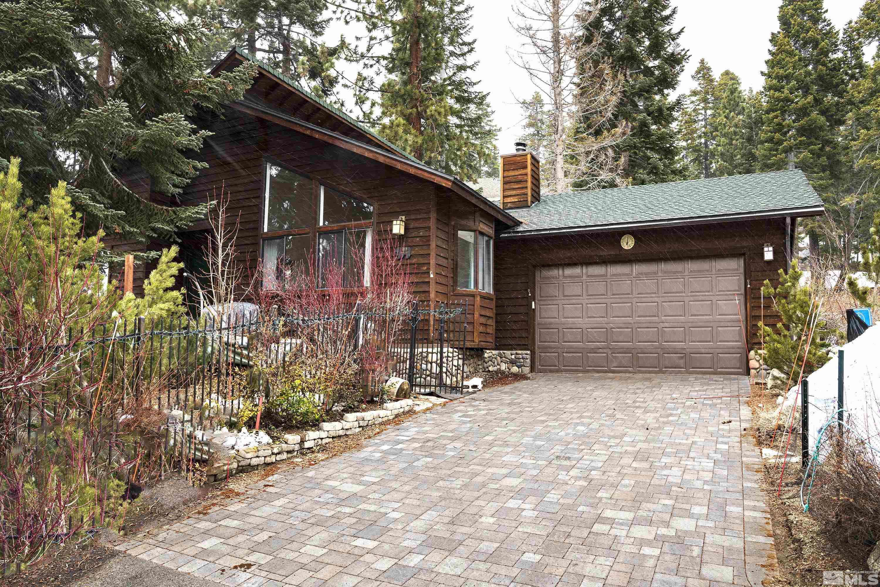 469 Andria Dr. Property Photo