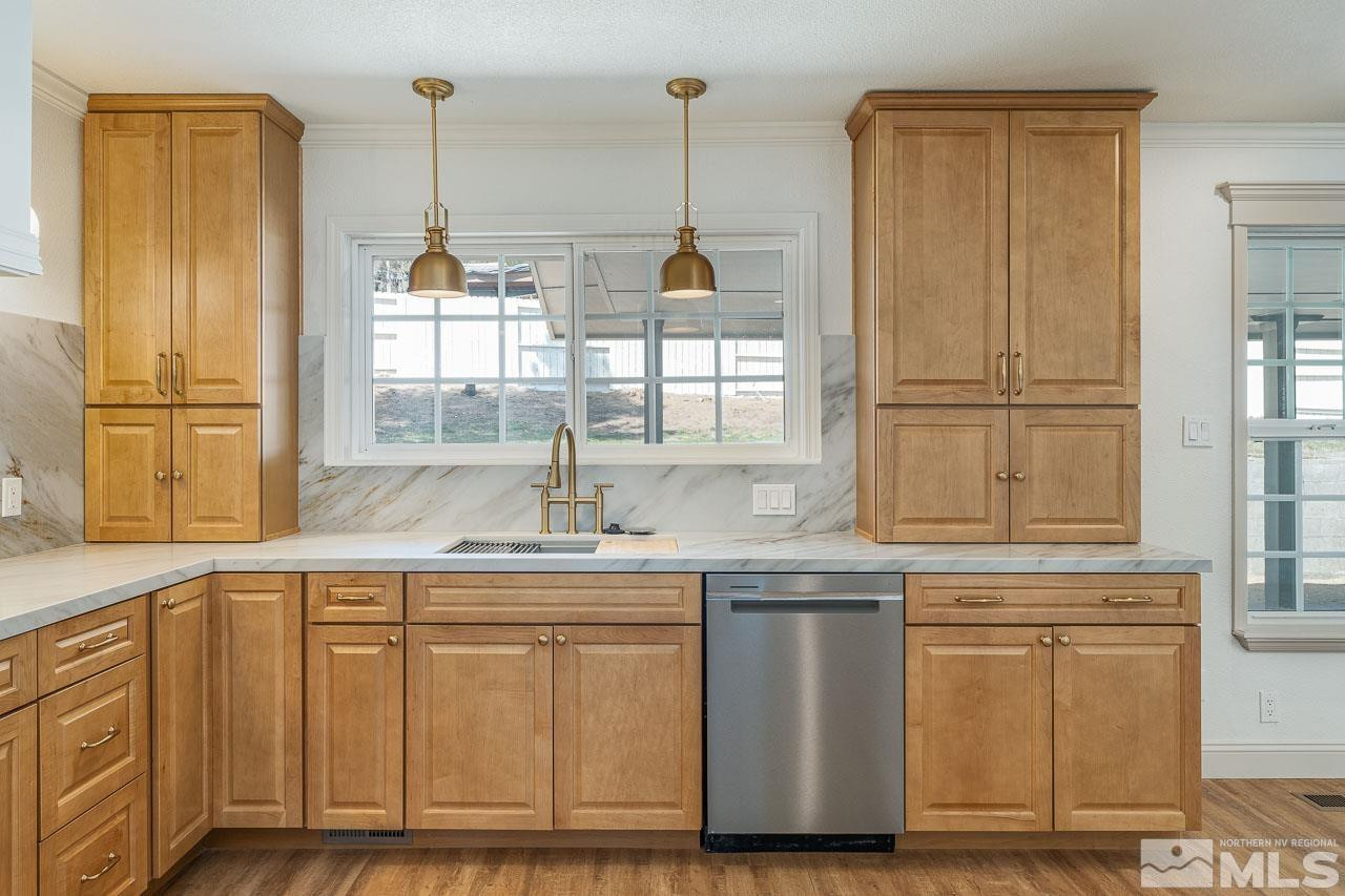 2495 Skyline Boulevard Property Photo 19