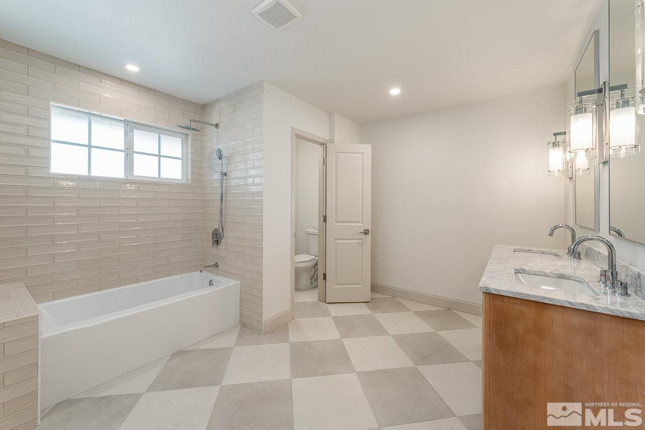 2495 Skyline Boulevard Property Photo 27