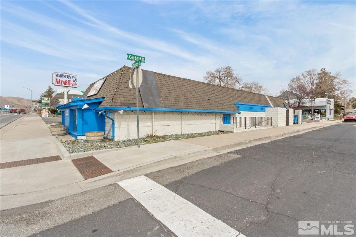 1301 N Carson St Property Photo 1