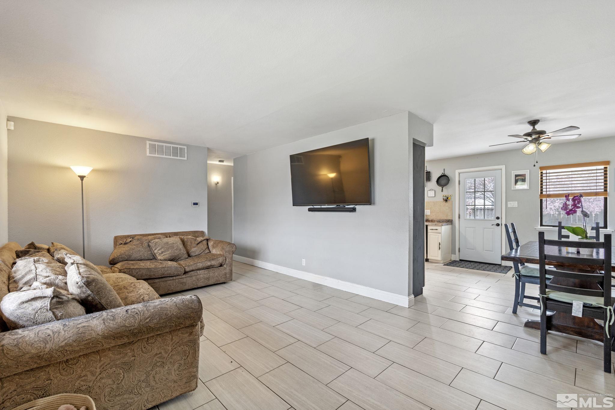 11 E P St Property Photo 6