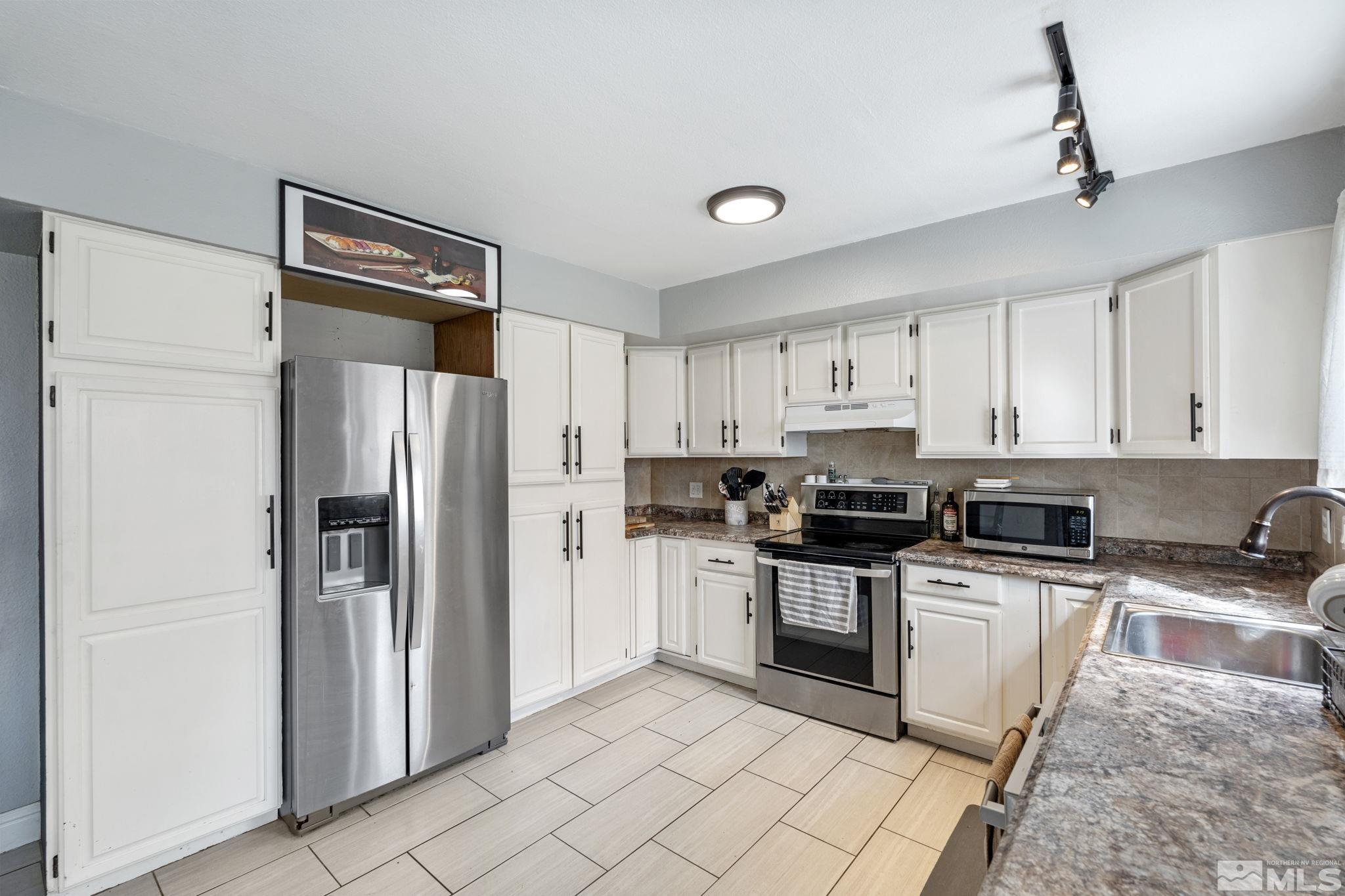 11 E P St Property Photo 13