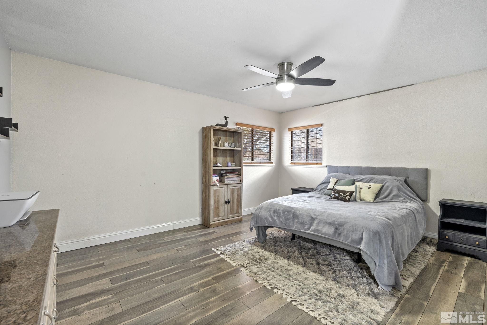 11 E P St Property Photo 16