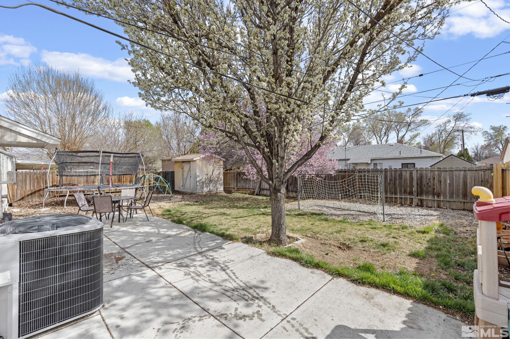 11 E P St Property Photo 26