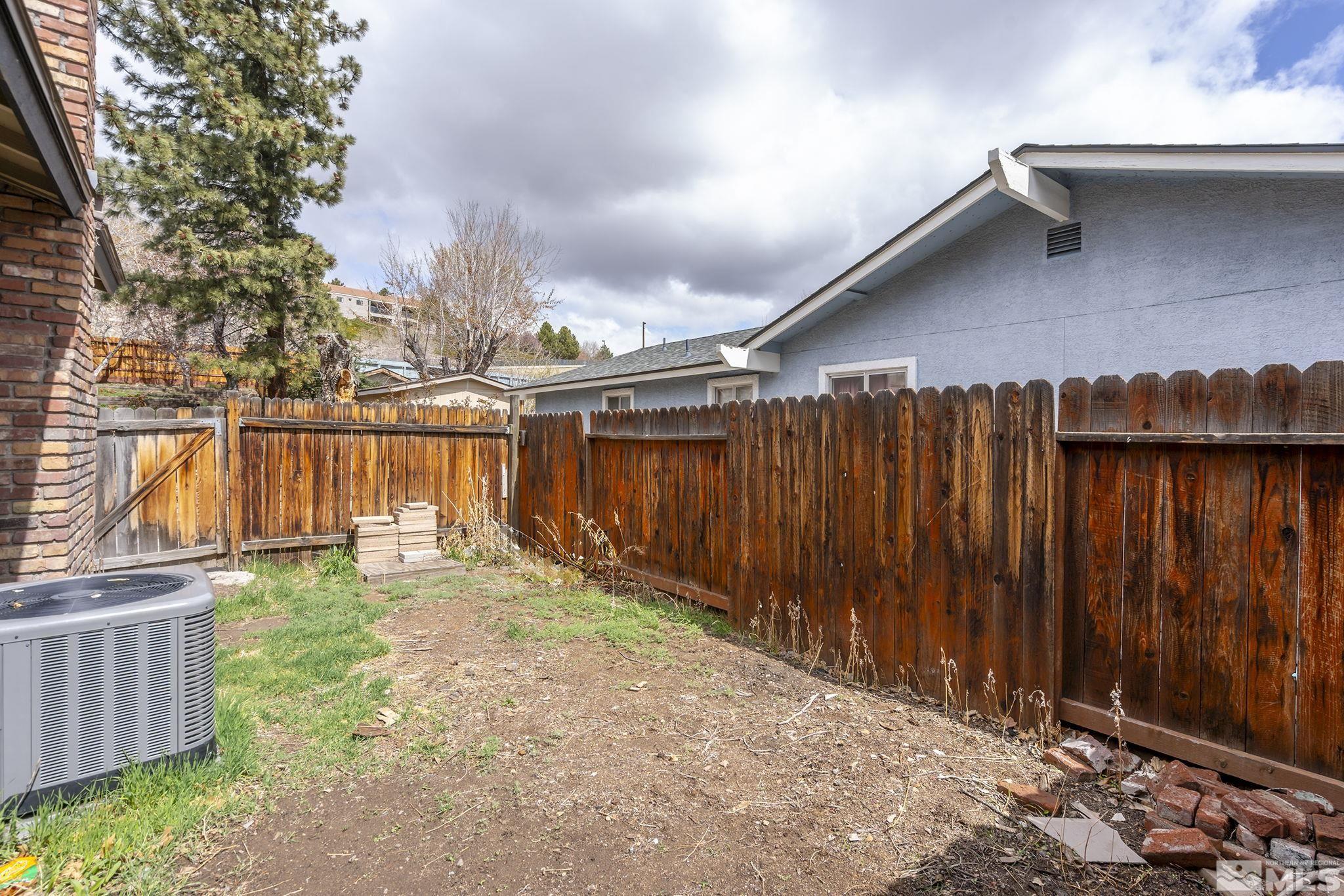 2455 Cannan St Property Photo 32