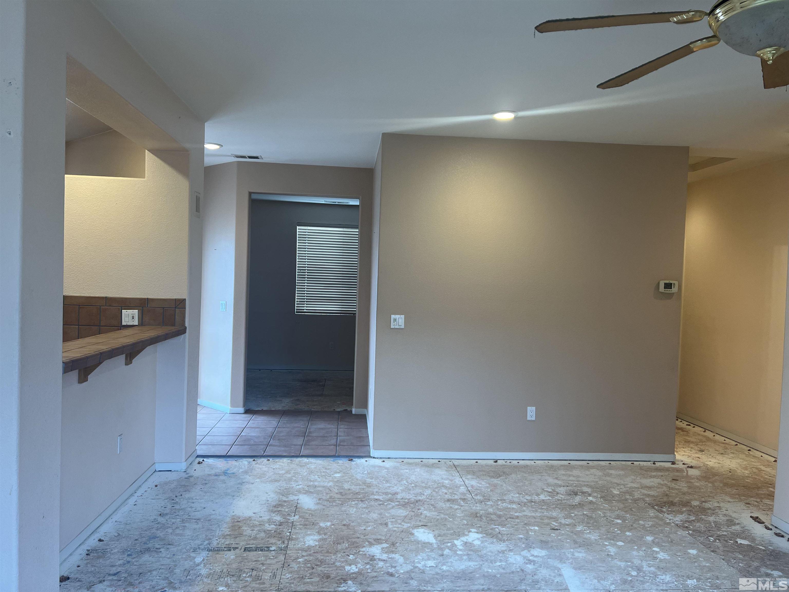 1425 Loma Verde Dr Property Photo 6