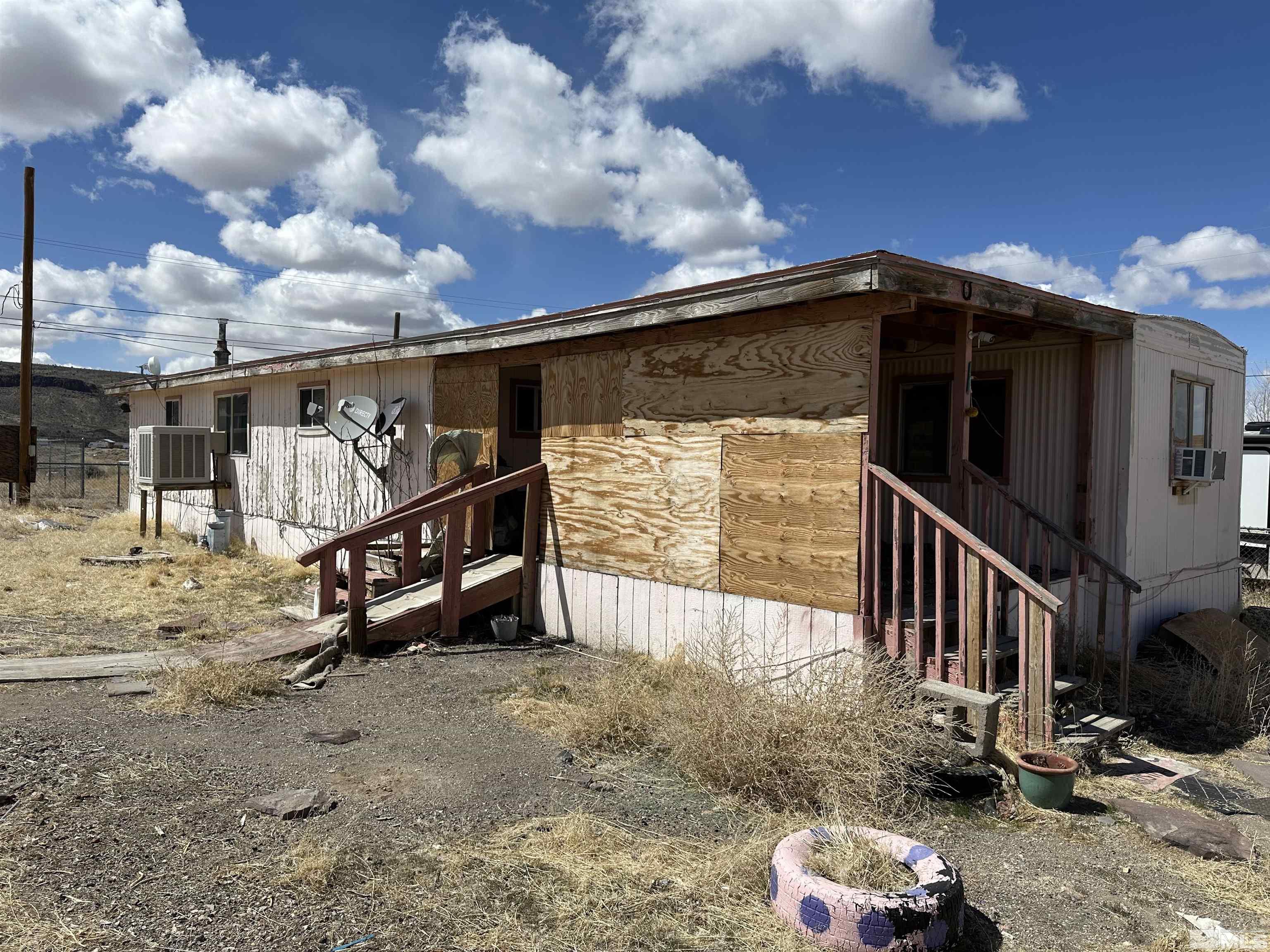 713 N Main St Property Photo 2