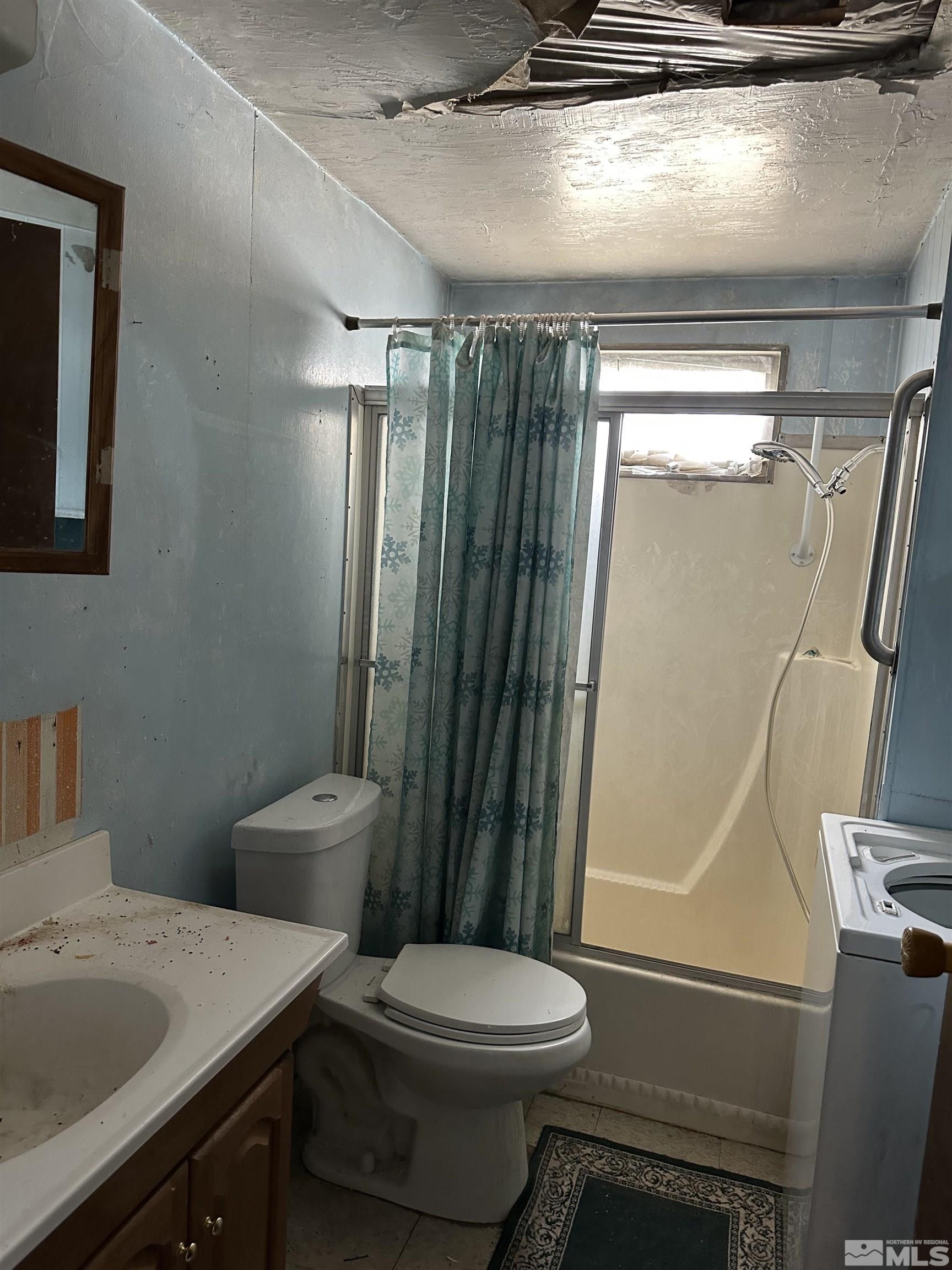 713 N Main St Property Photo 19