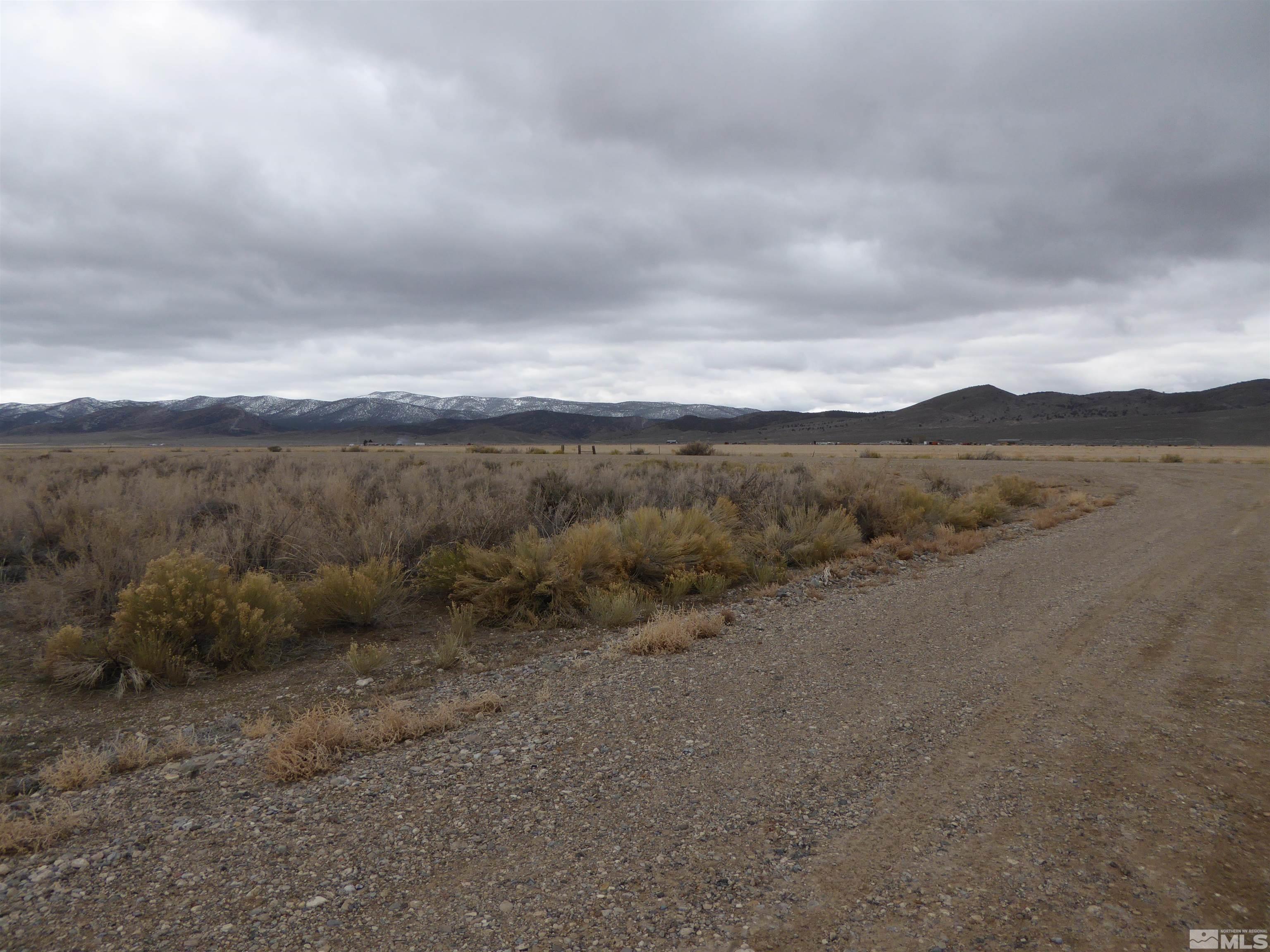 551 El Rancho Property Photo 3