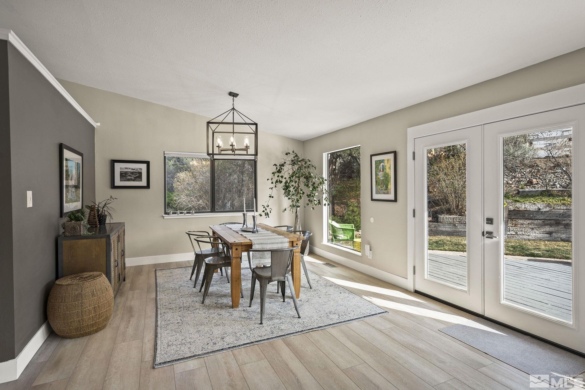 4400 Bridle Way Property Photo 8
