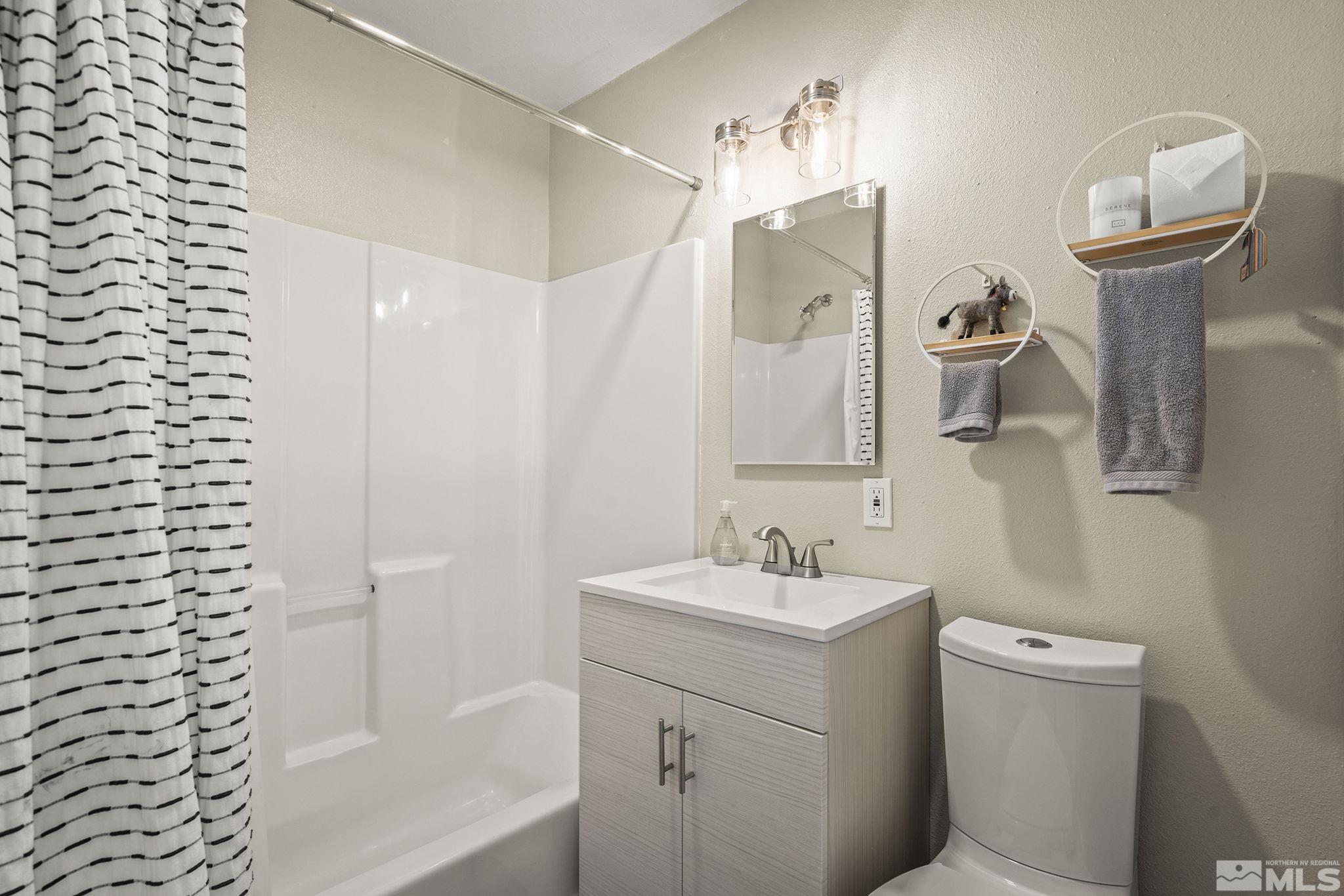 4400 Bridle Way Property Photo 17