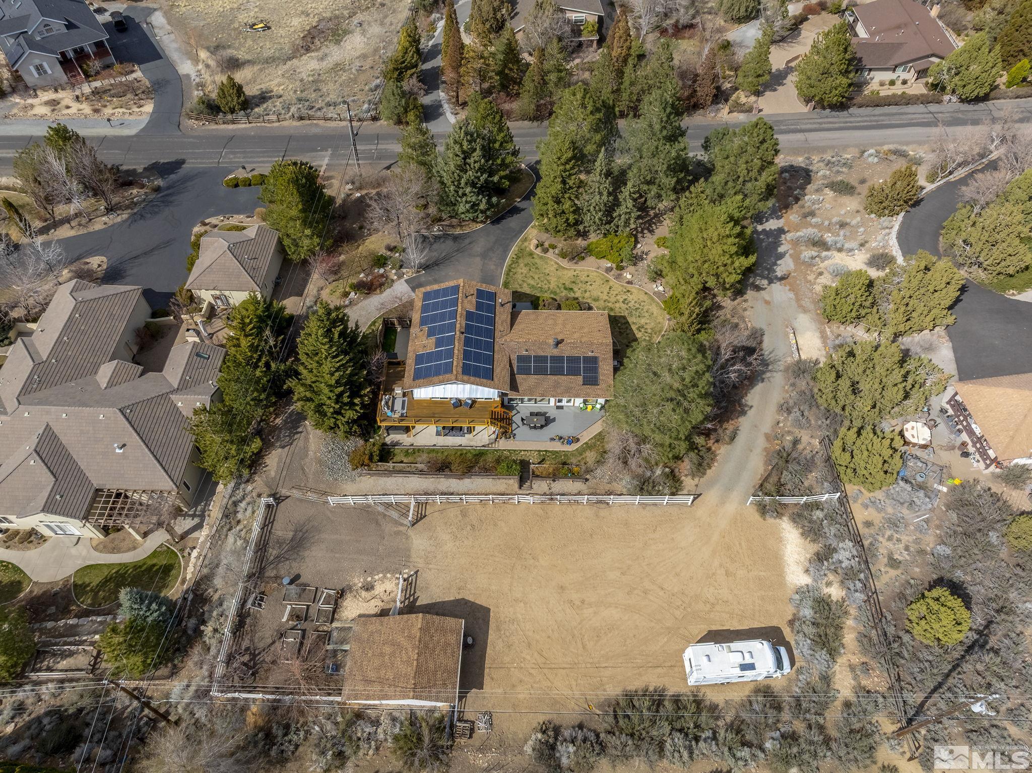 4400 Bridle Way Property Photo 27