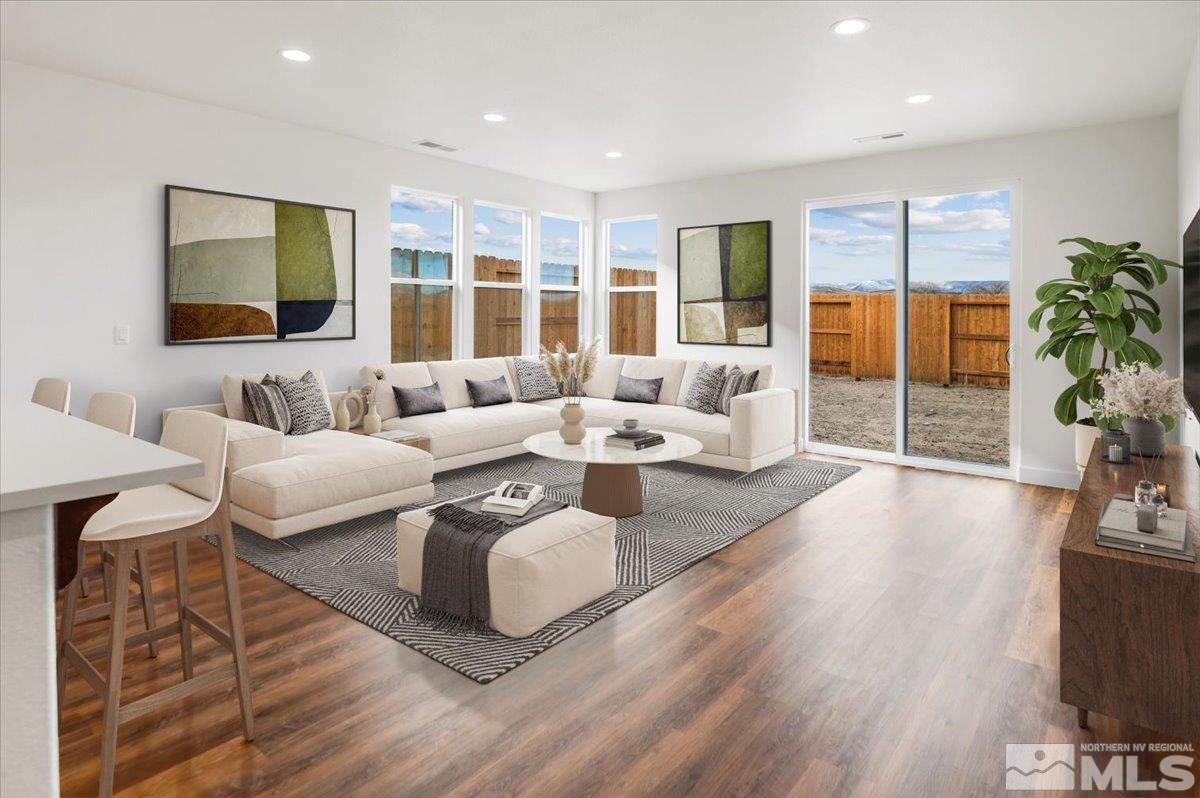 907 Agate Way Property Photo
