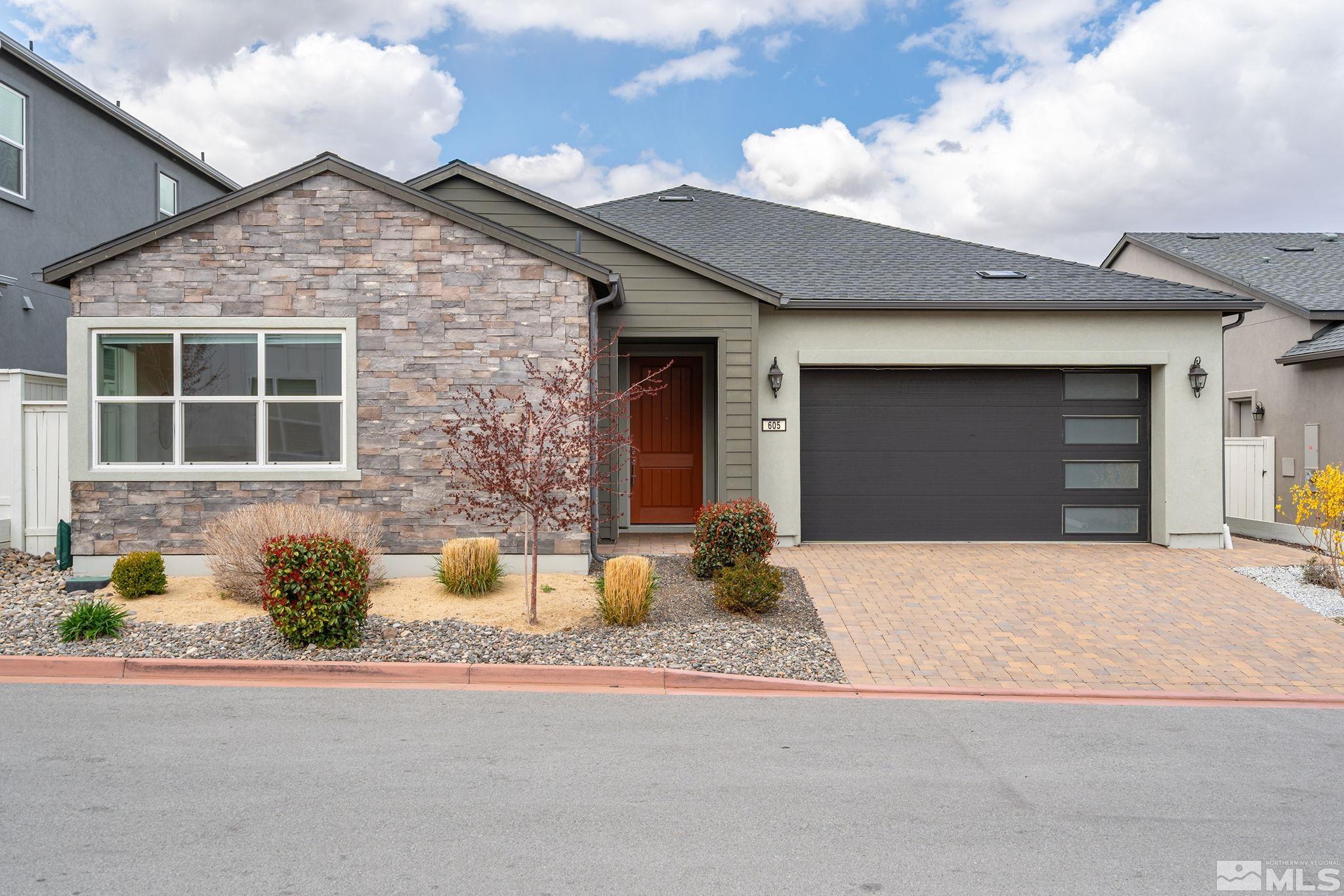 605 Braided Rope Drive Property Photo 2