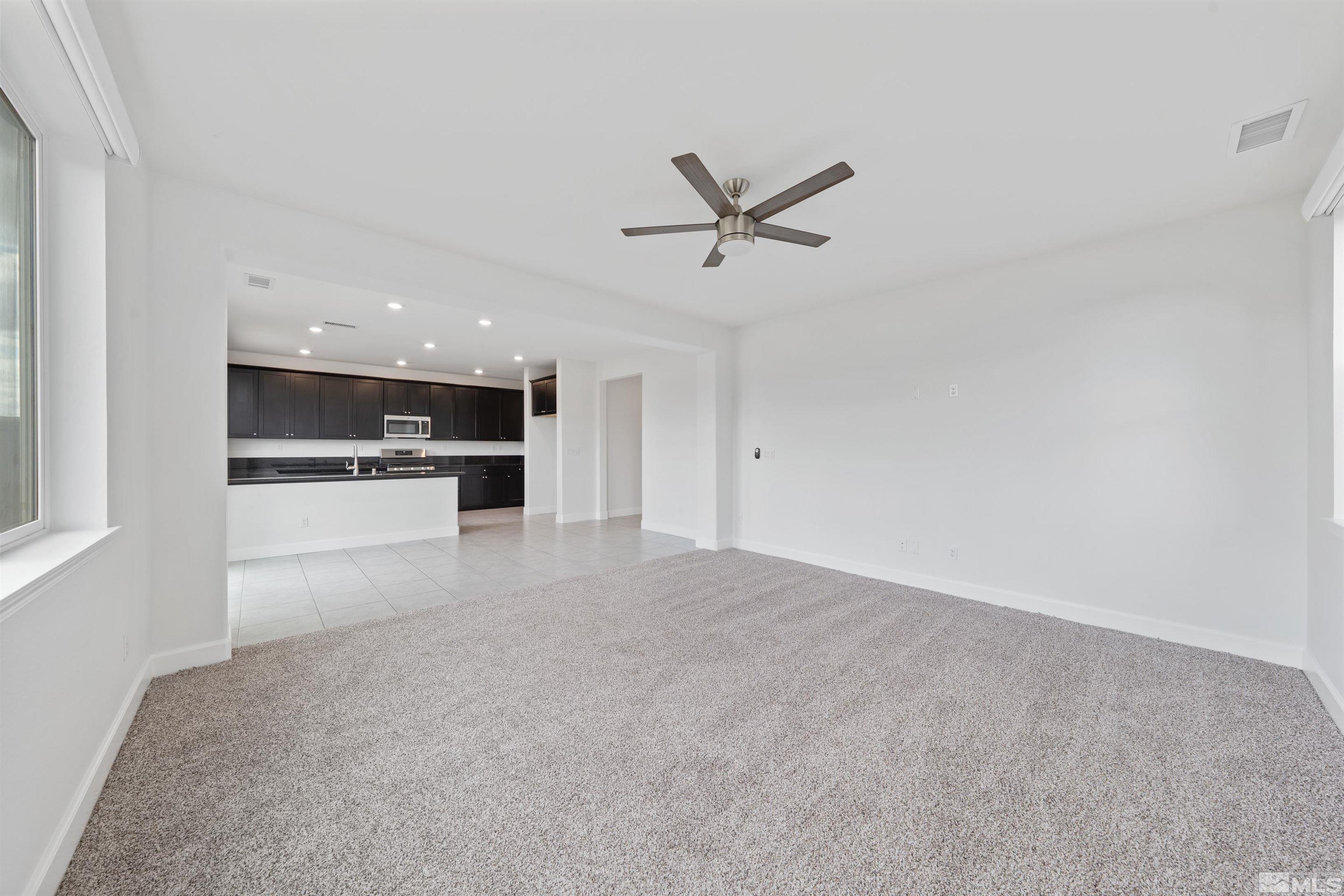 2115 Maradona Dr Property Photo 6