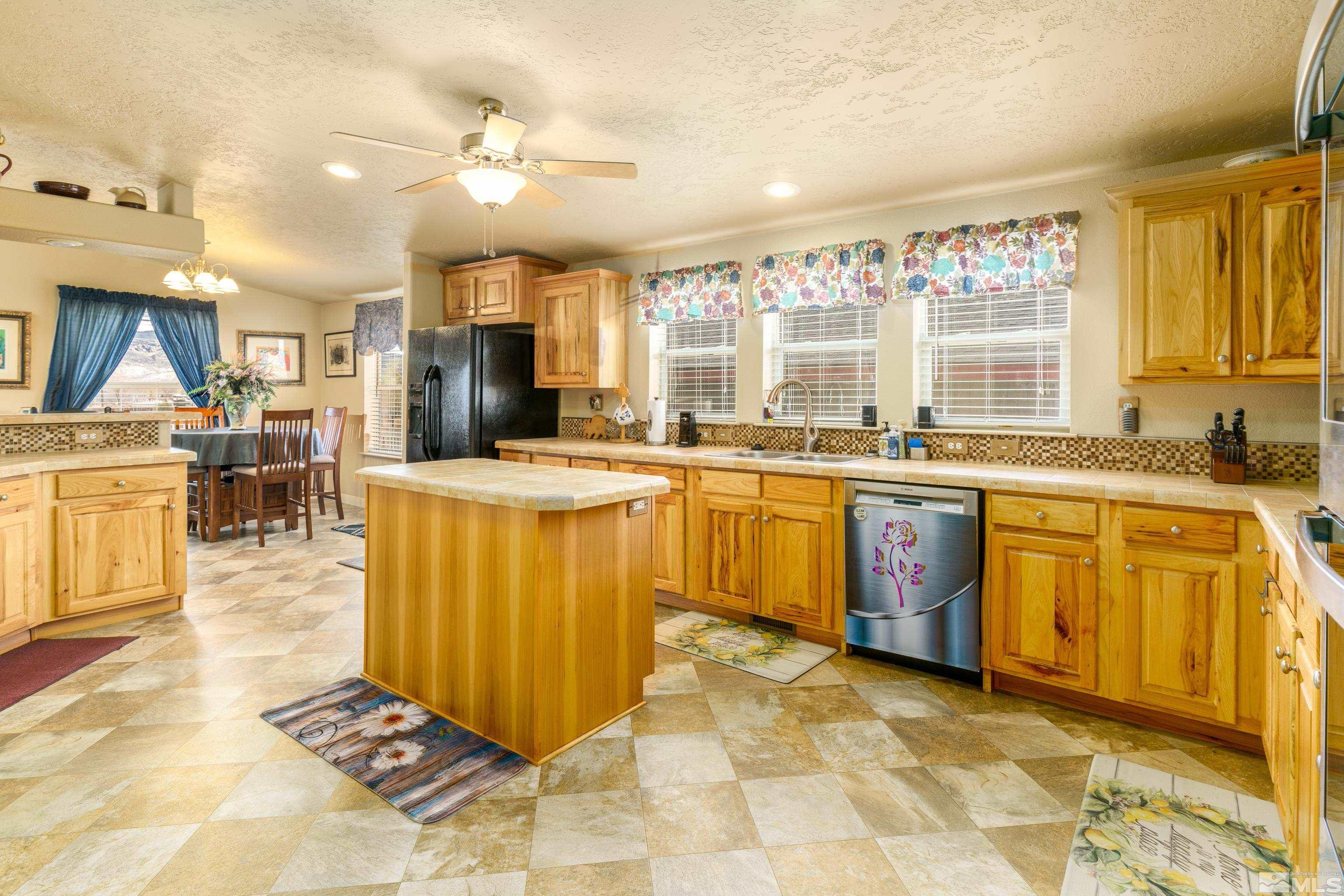 5135 Pawnee Dr Property Photo 6
