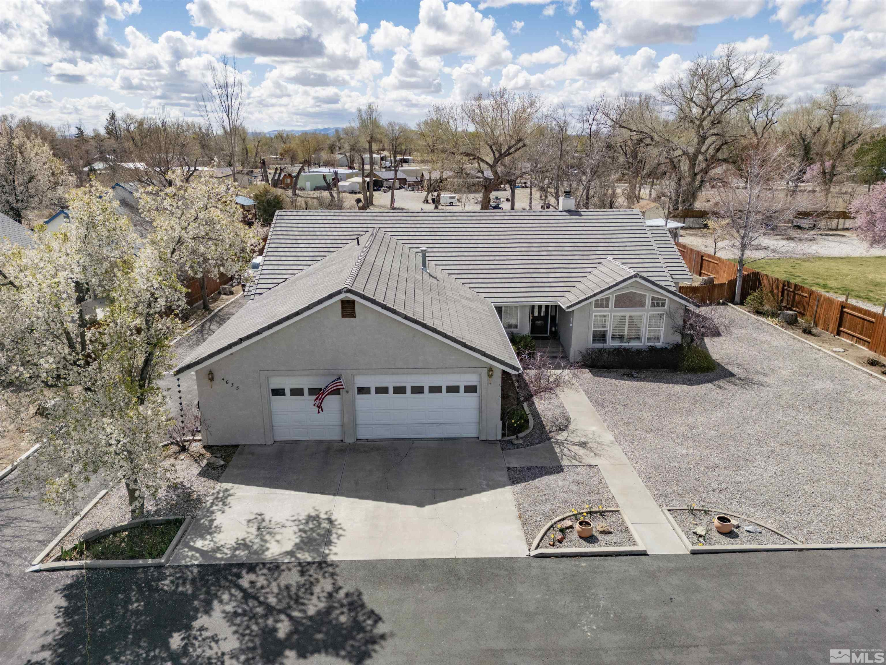 4635 Country River Drive Property Photo 1