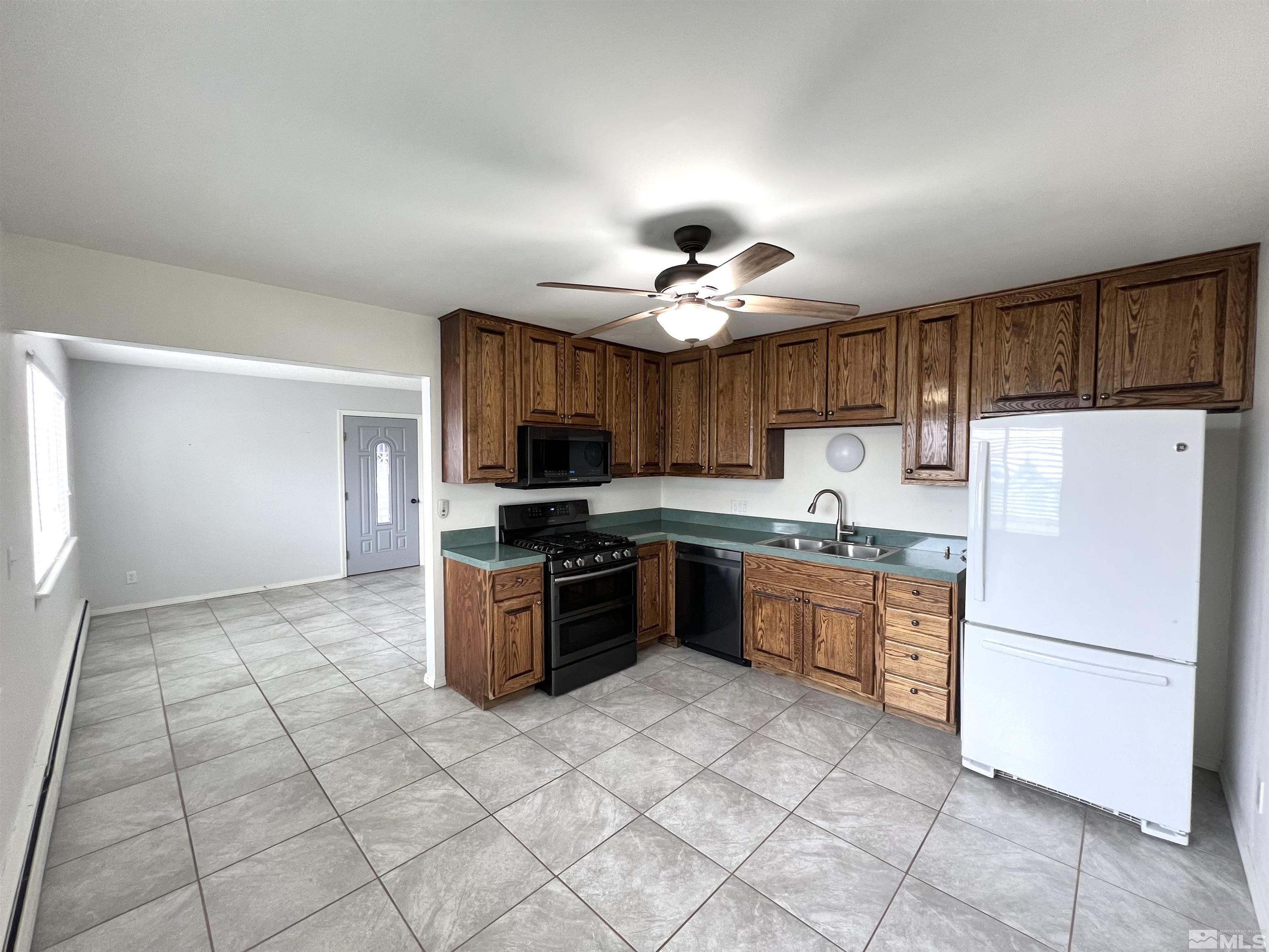 1680 Lahontan Ave. Property Photo 13