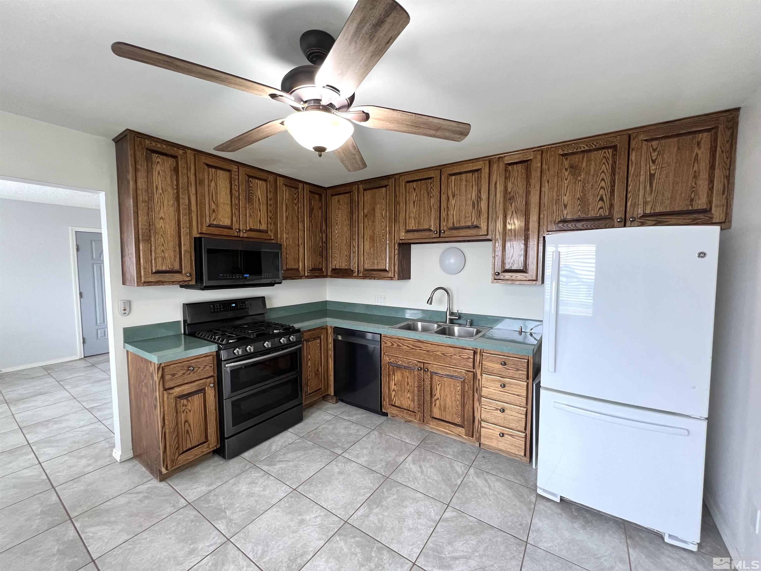 1680 Lahontan Ave. Property Photo 15