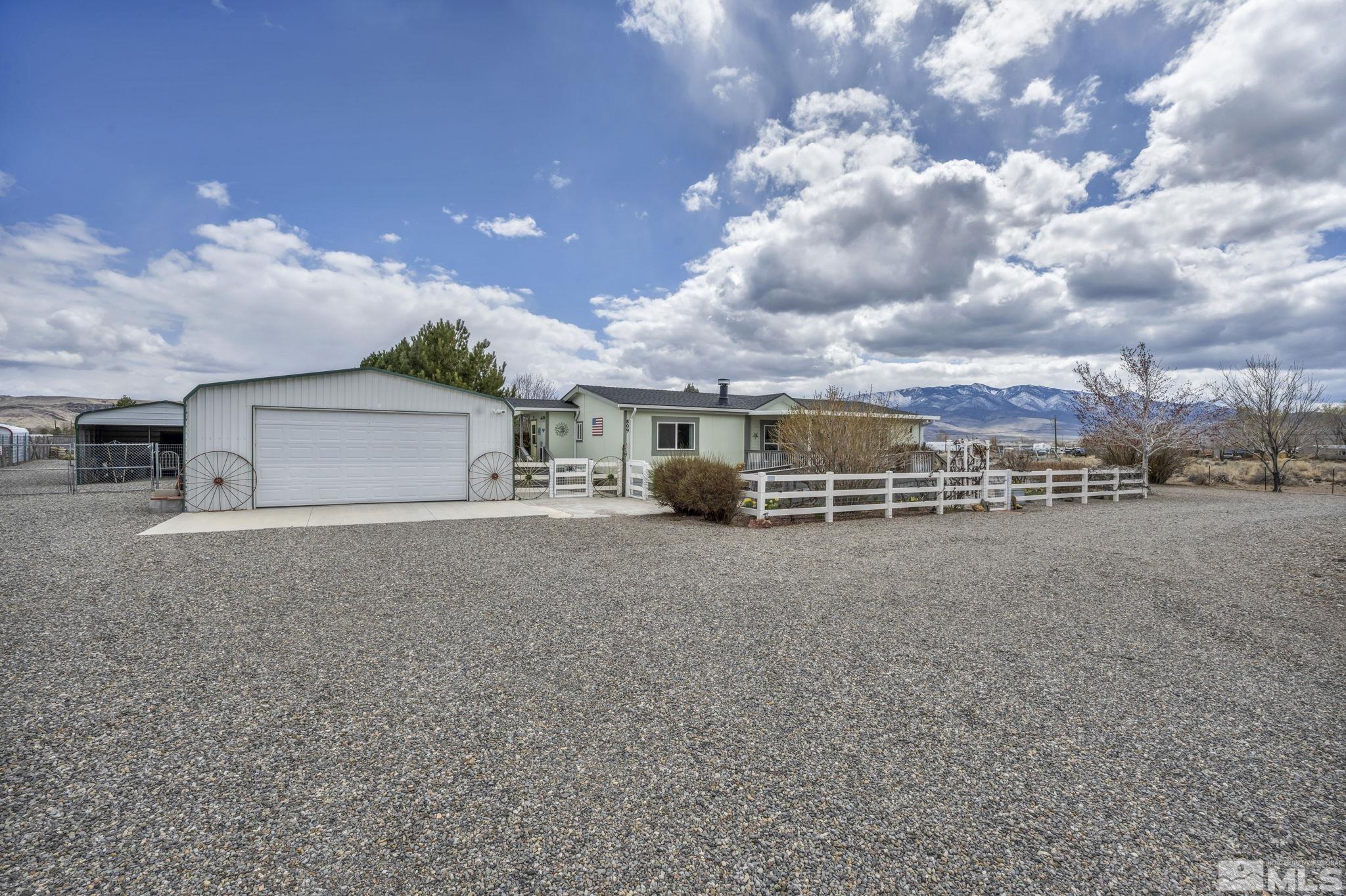 809 Pony Express Tr Property Photo 3