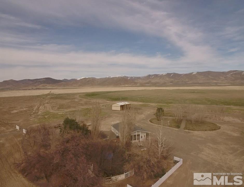 595 Innean Road Property Photo