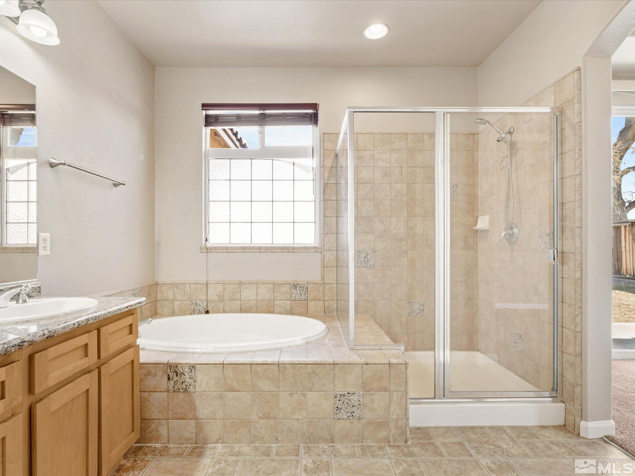 915 Jill Marie Ln Property Photo 23