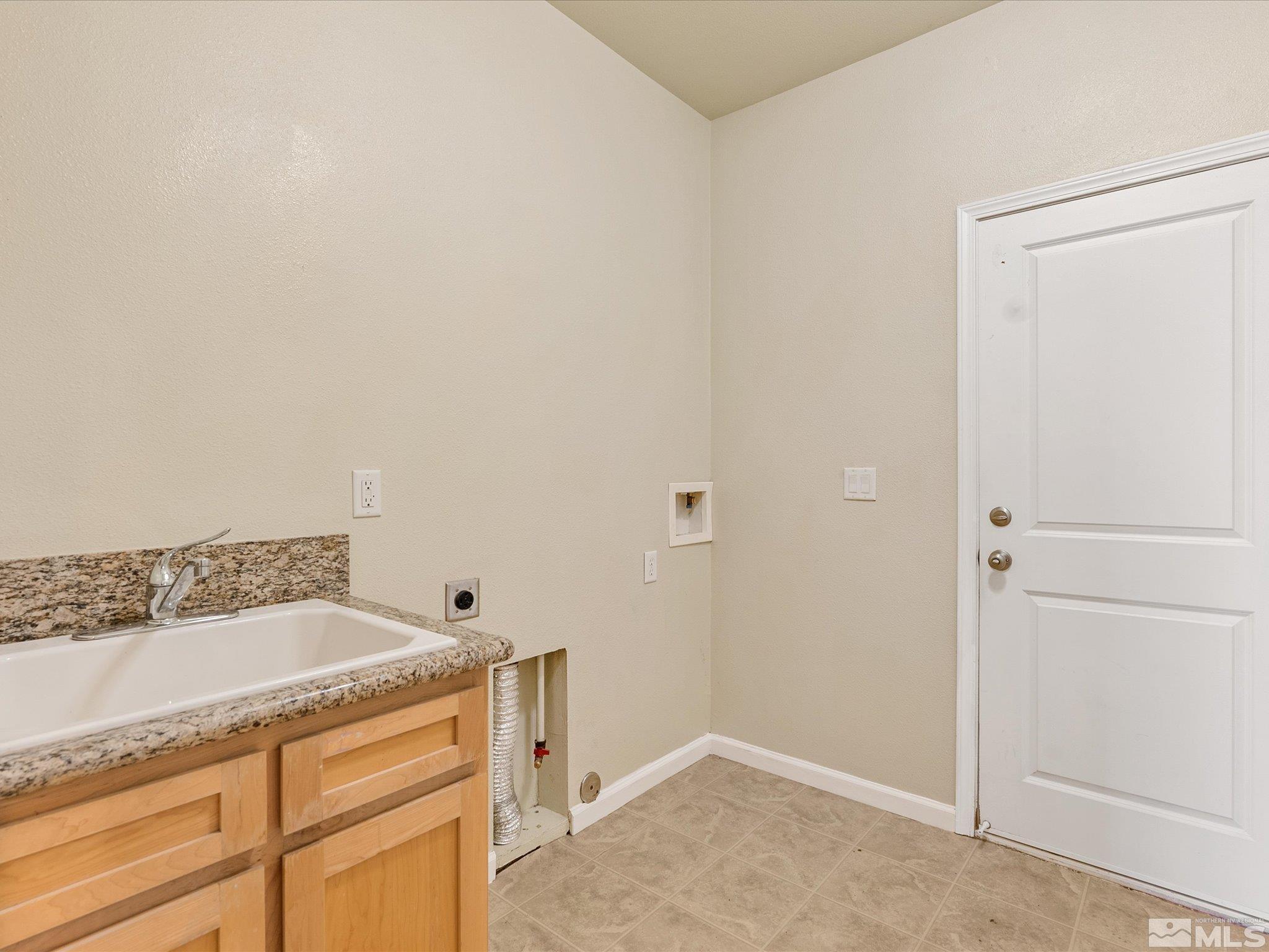 915 Jill Marie Ln Property Photo 26