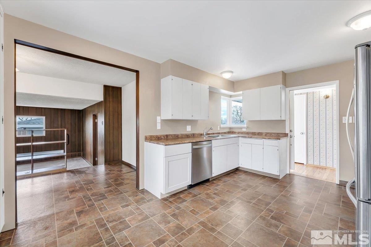 1865 Gridley Ave Property Photo 10