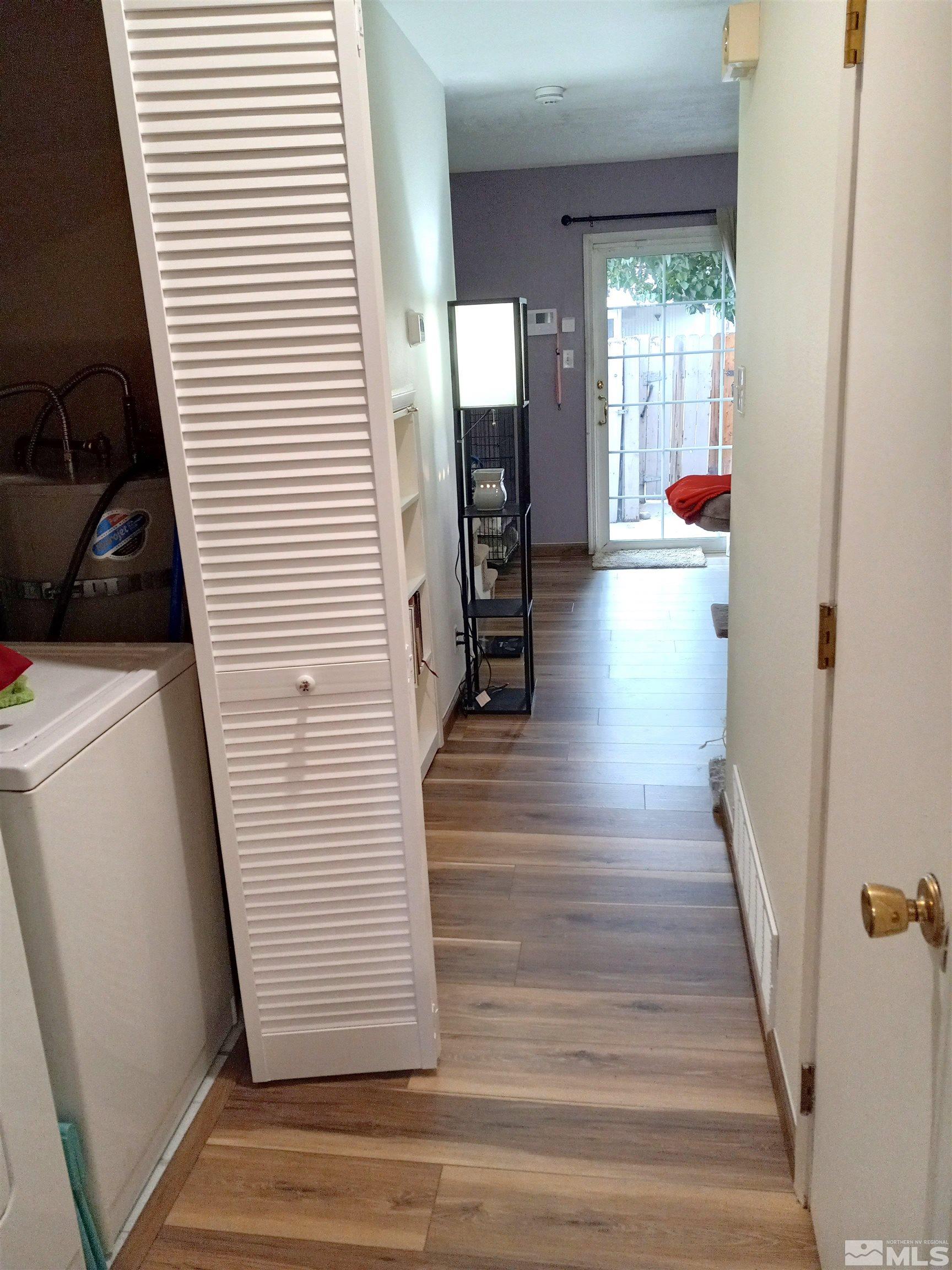 115 Smithridge Park Property Photo 13