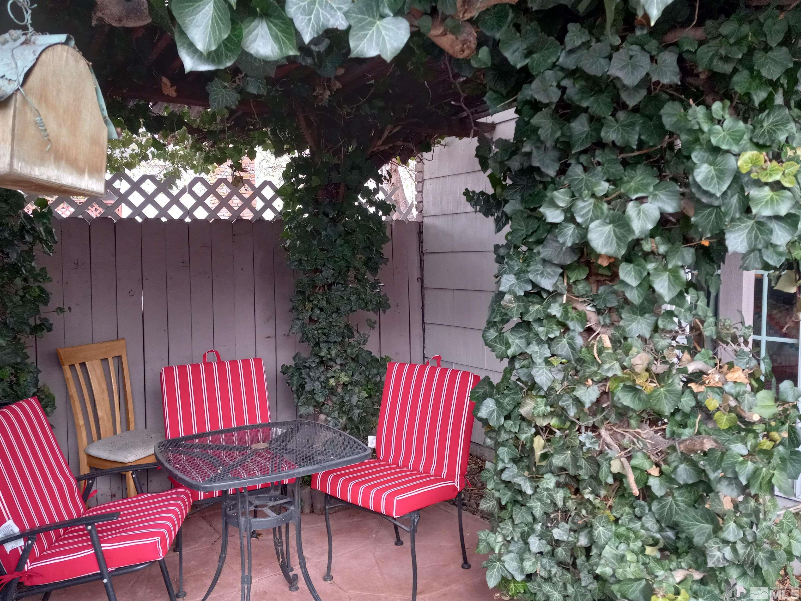 115 Smithridge Park Property Photo 29
