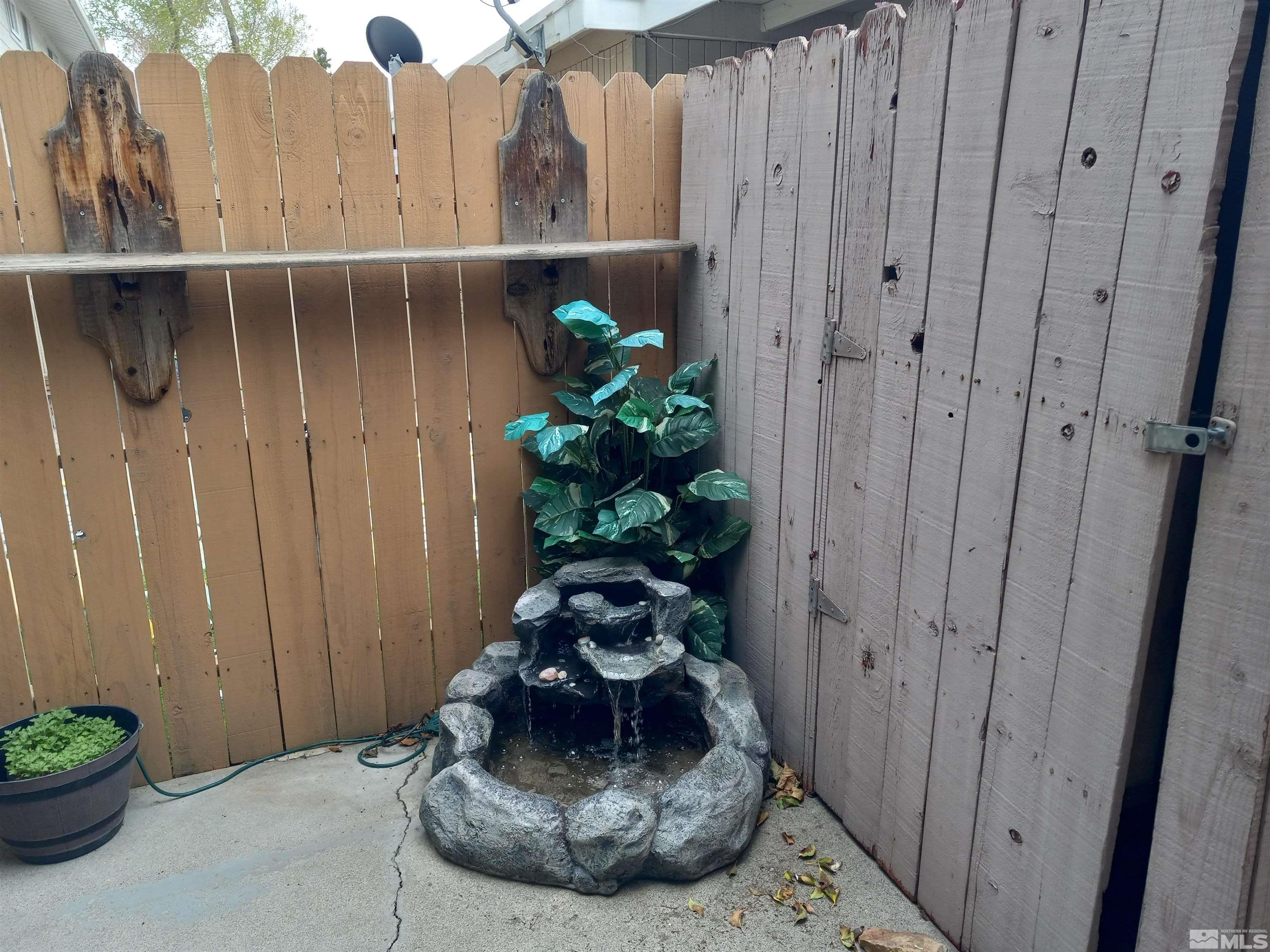 115 Smithridge Park Property Photo 30