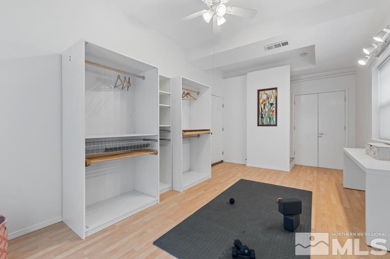 543 California Ave Property Photo 24