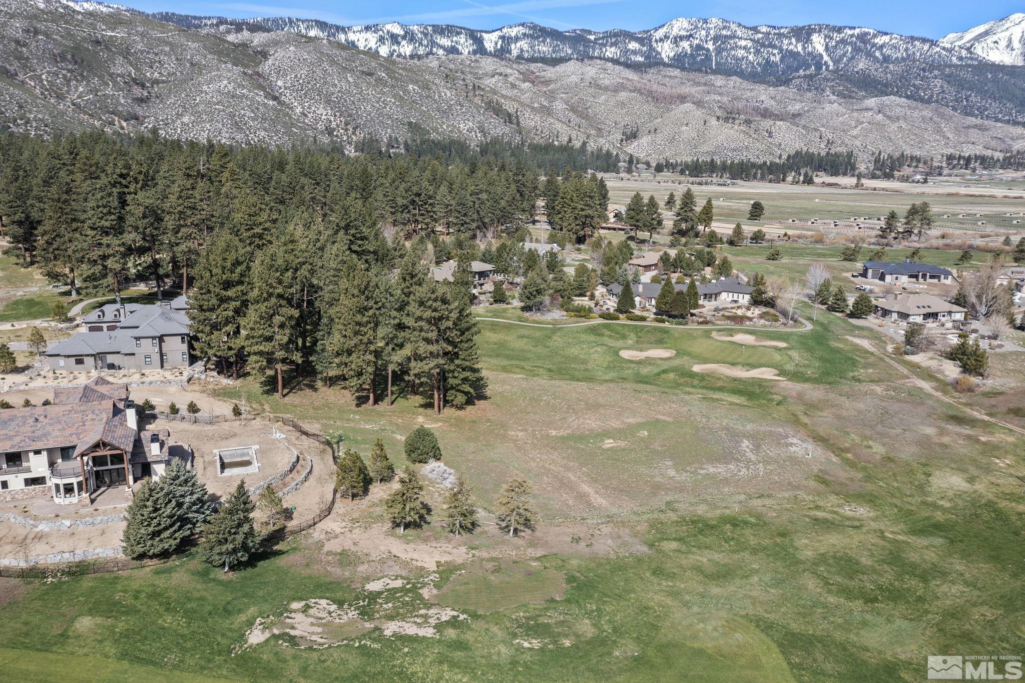 6 Pine Mesa Court Property Photo 4