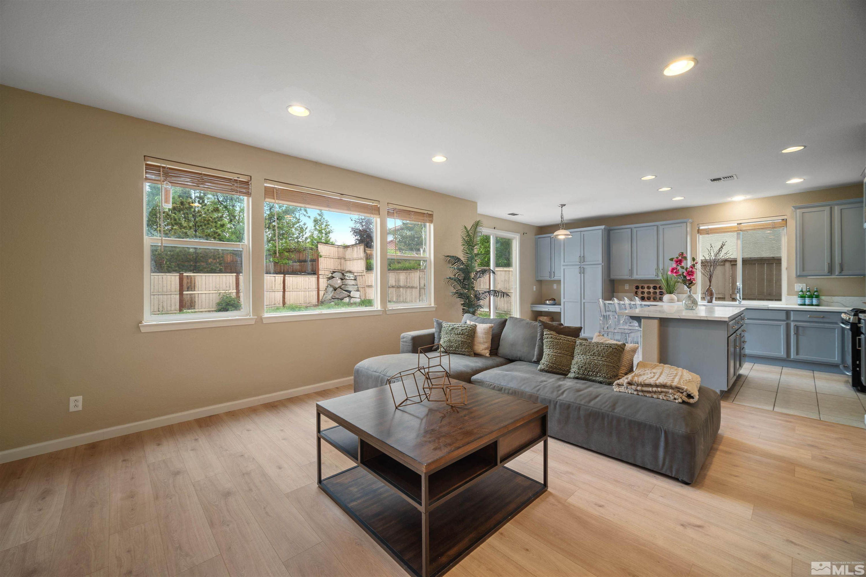 2590 Spring Flower Drive Property Photo 6
