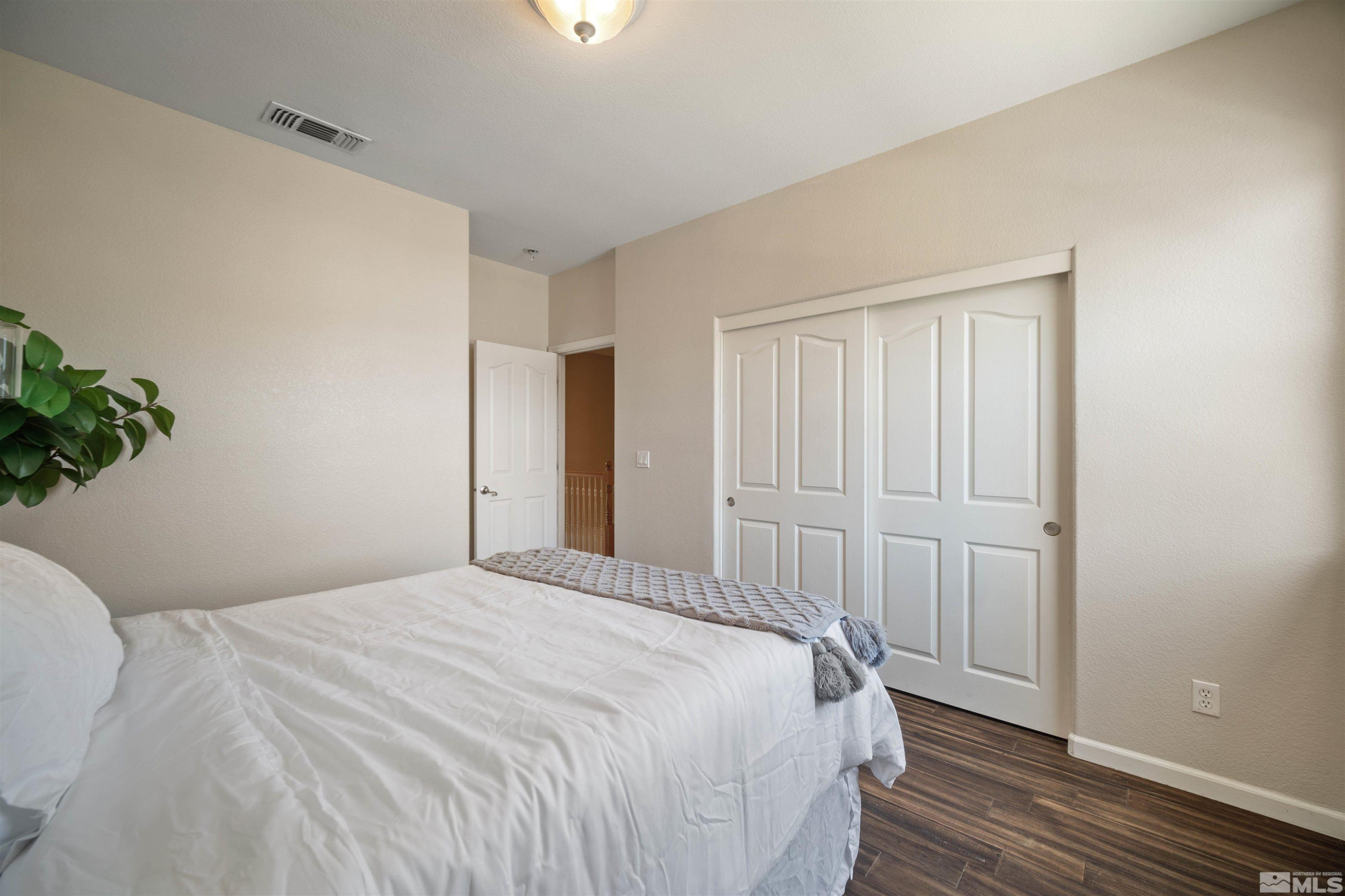 2590 Spring Flower Drive Property Photo 28