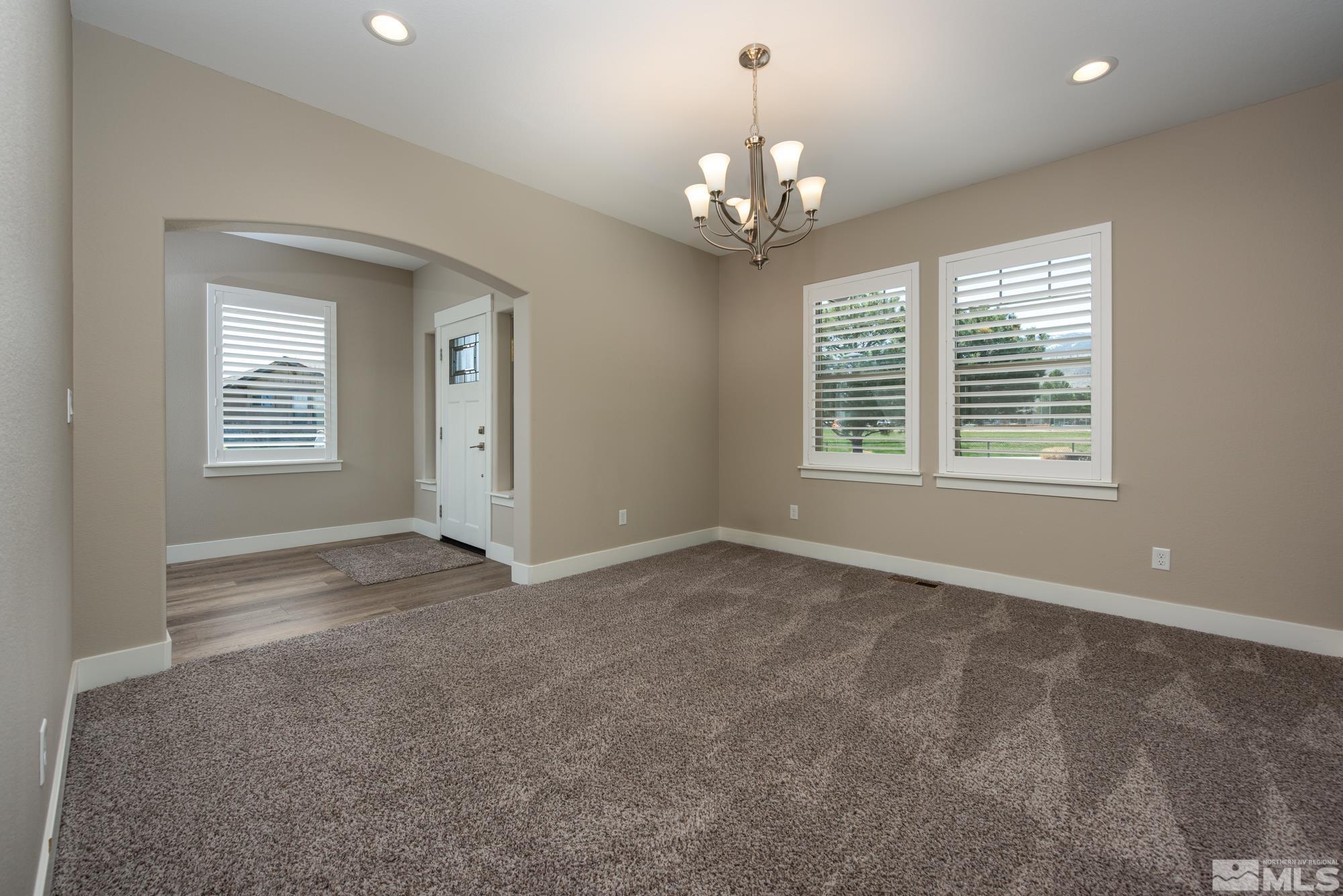 1112 Drysdale Ct Property Photo 8