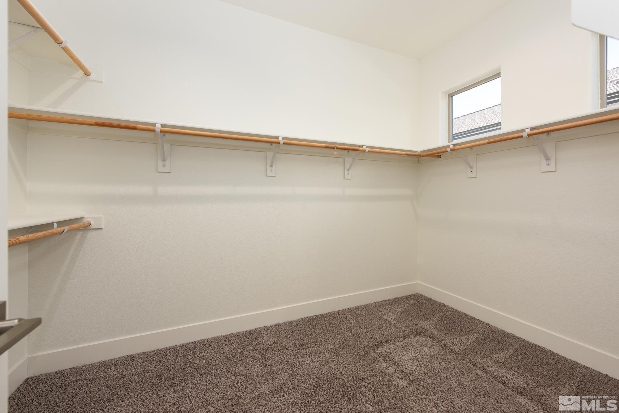 1112 Drysdale Ct Property Photo 24