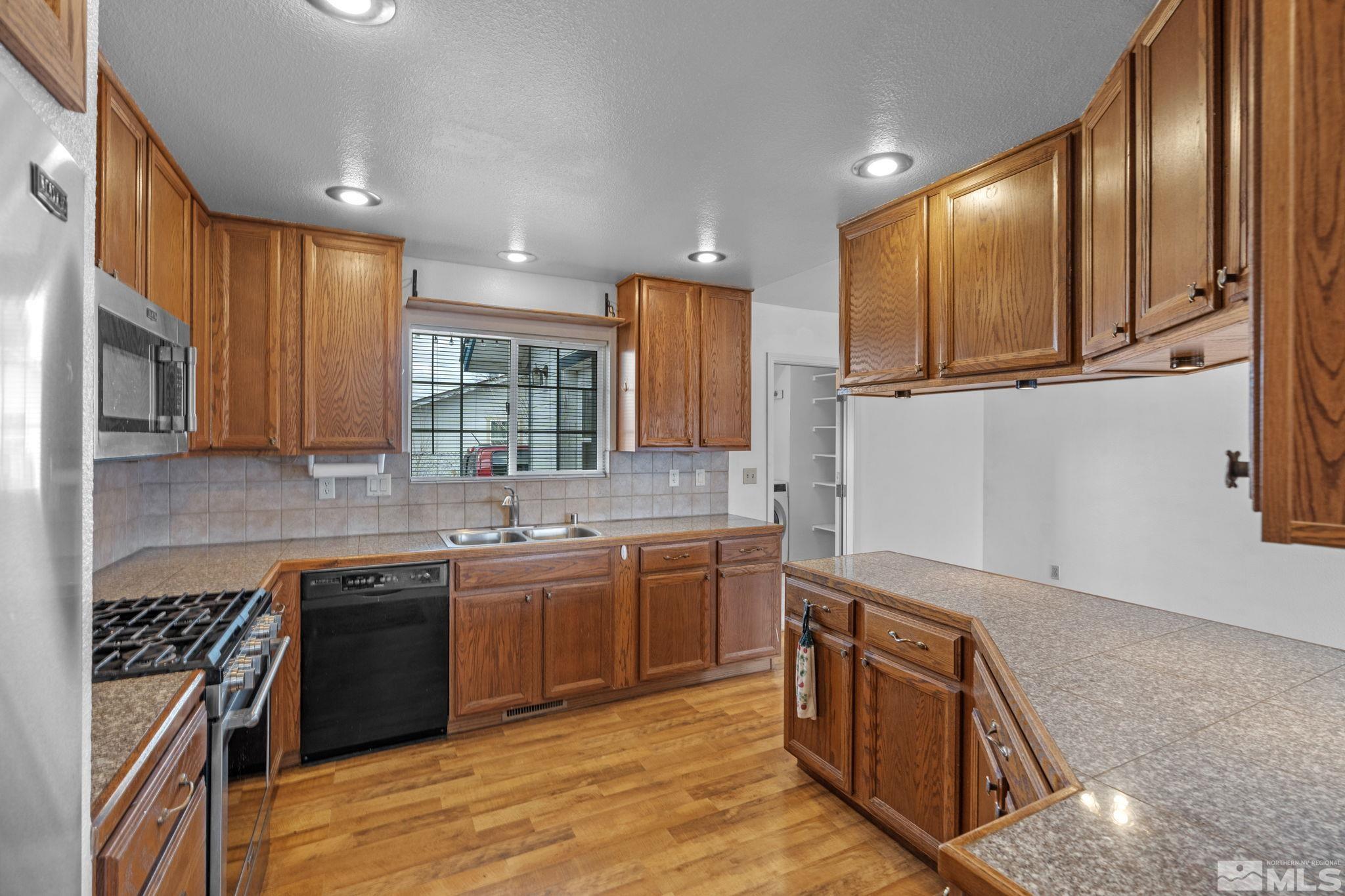 846 Long Valley Rd Property Photo 14