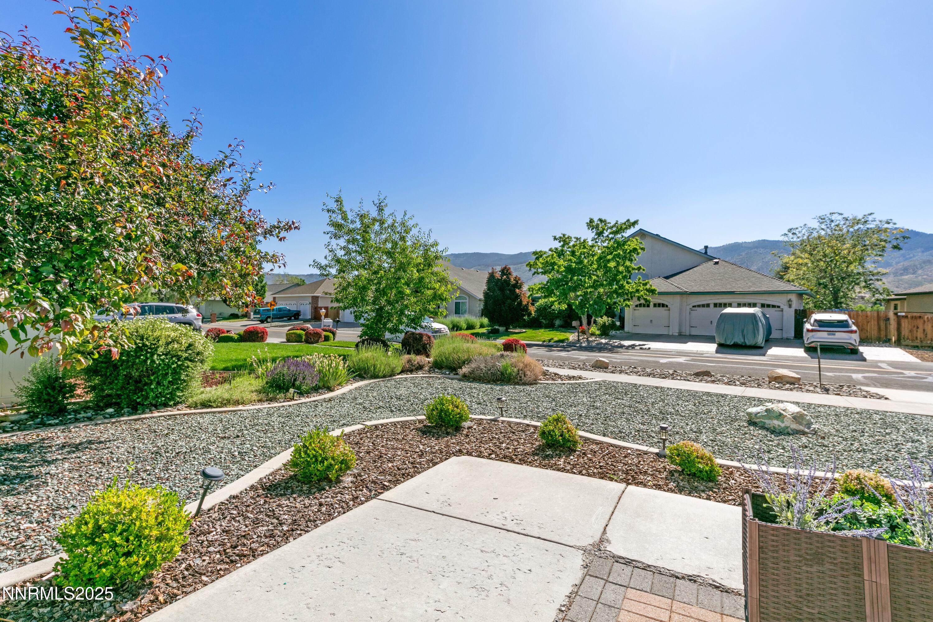 2751 Oak Ridge Drive Property Photo 4