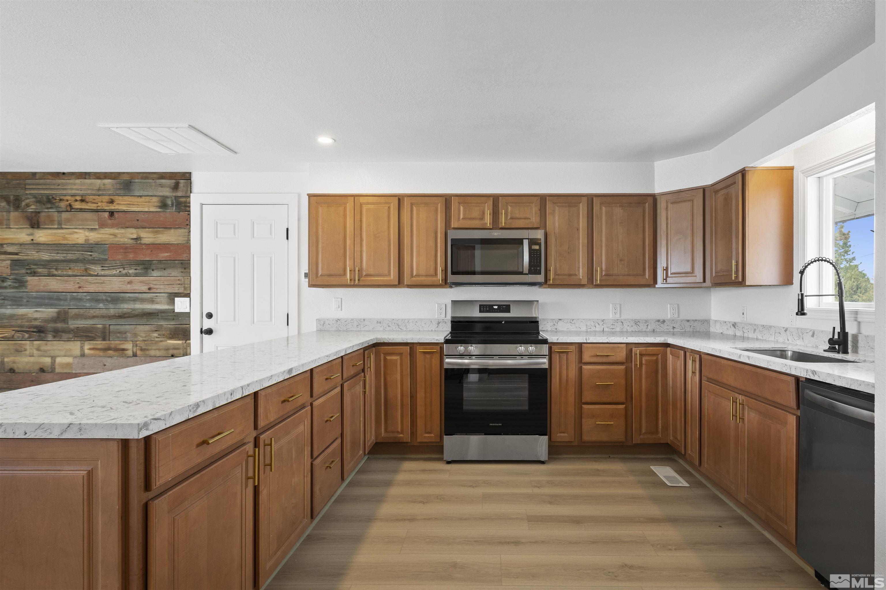 125 Pintail Way Property Photo