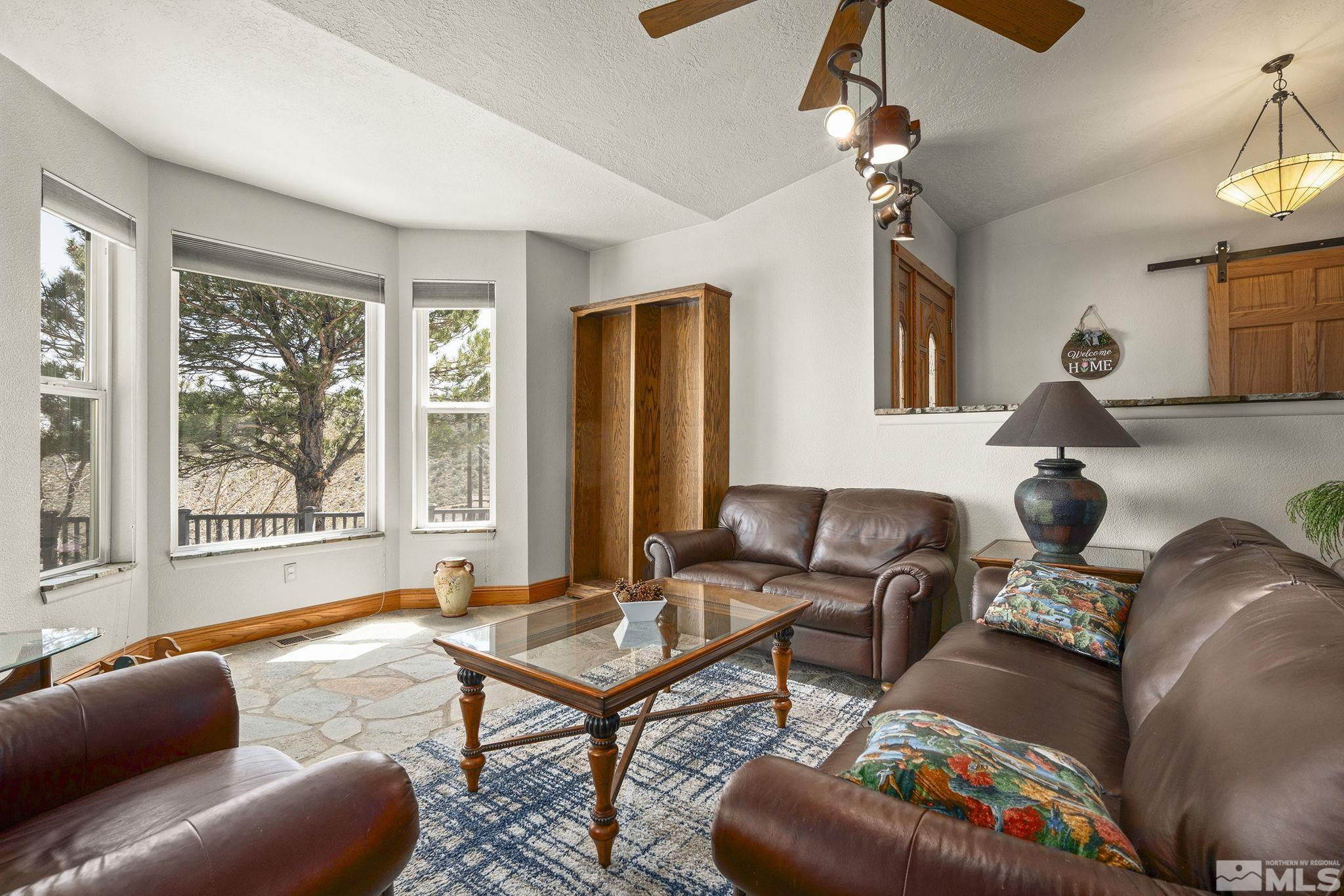 480 Duck Hill Road Property Photo 13