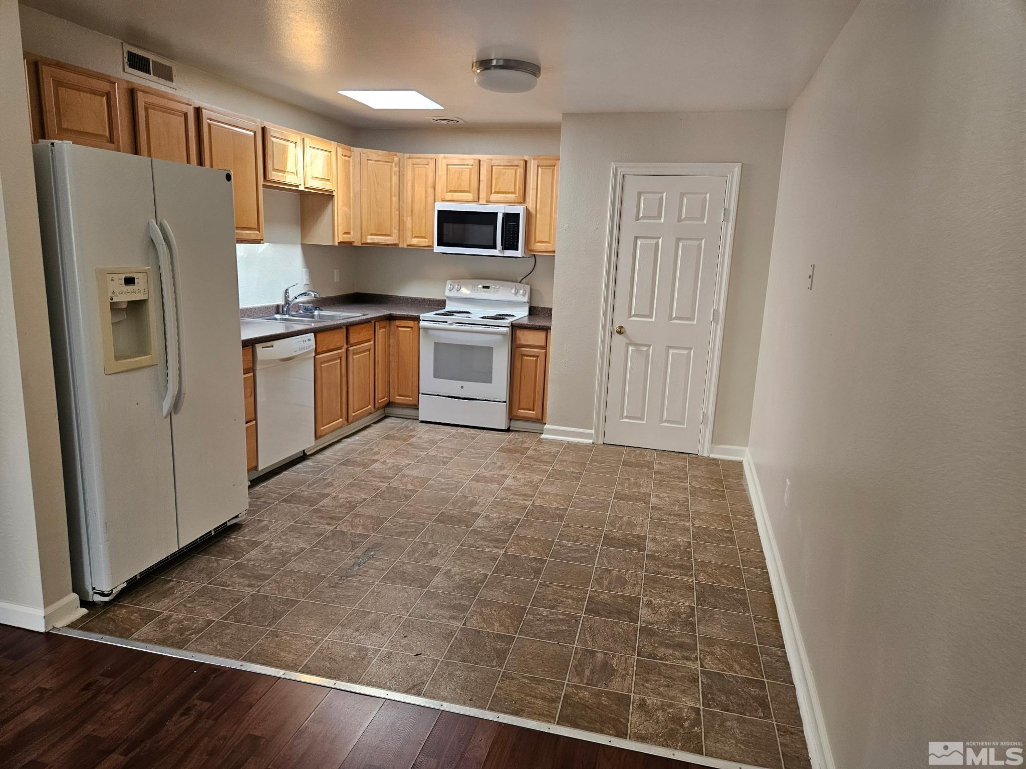 1024 Baywood Drive D Property Photo 2