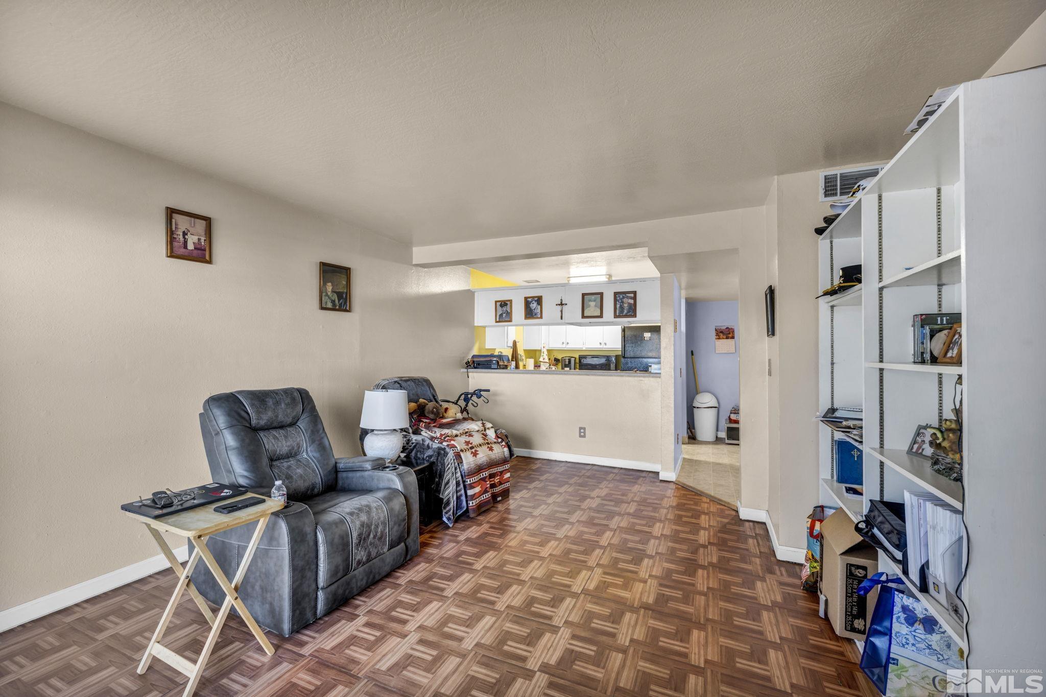 2555 Clear Acre Ln Property Photo 6