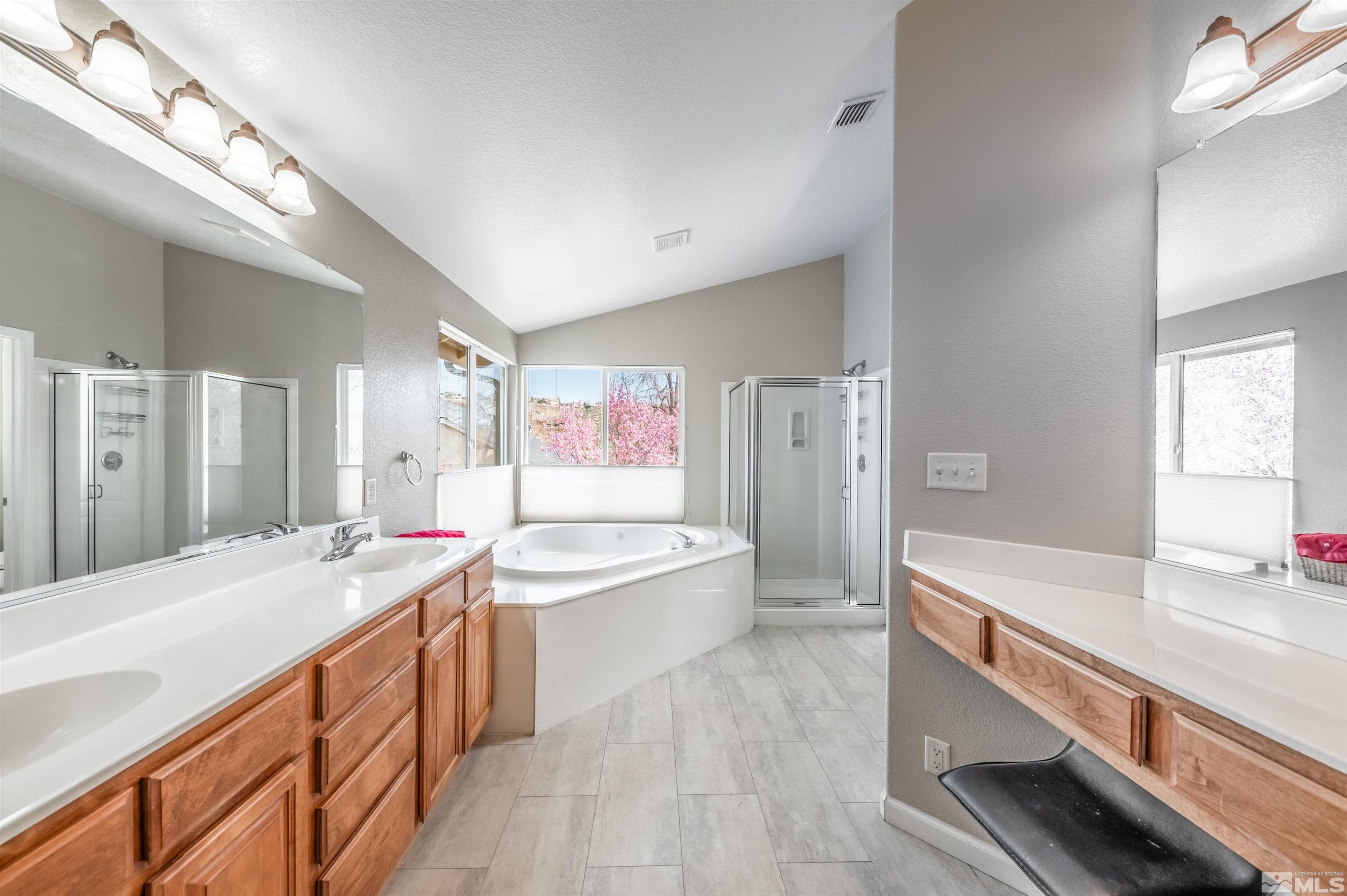2936 Fox Trail Dr Property Photo 23
