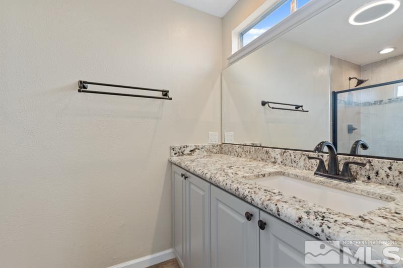 68 Zircon Drive Property Photo 13