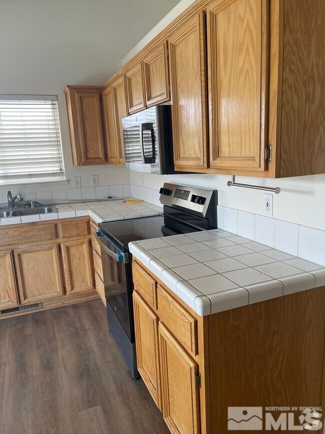411 Wasatch Property Photo 3