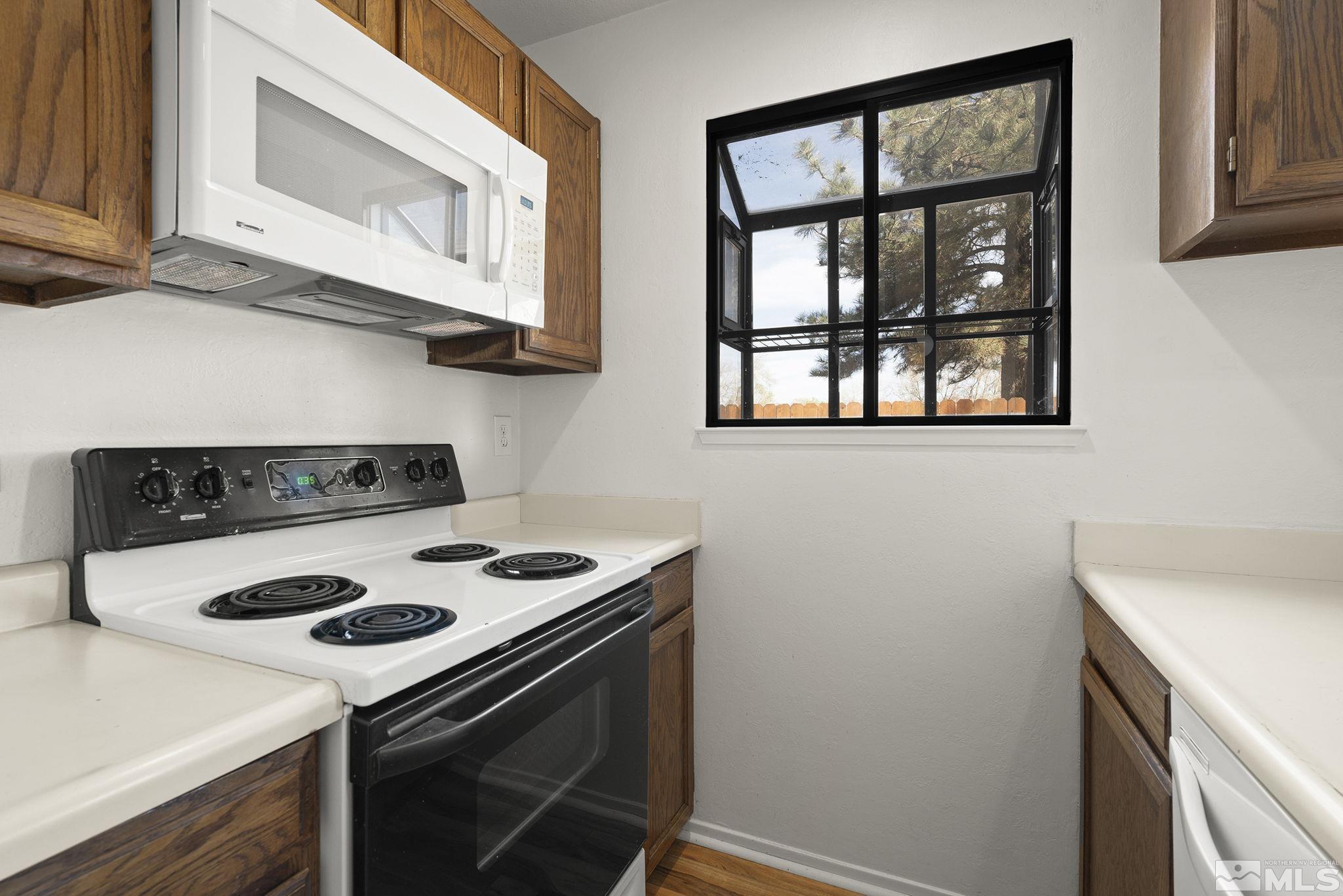 2193 Kietzke Ln Property Photo 10